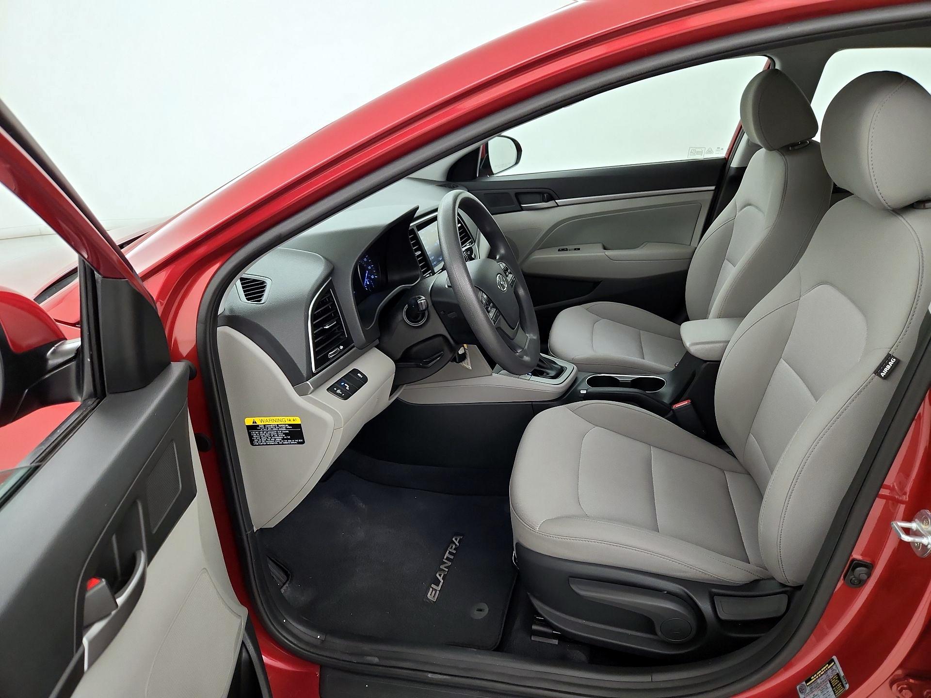 Thumbnail: 2018 Hyundai Elantra - 11