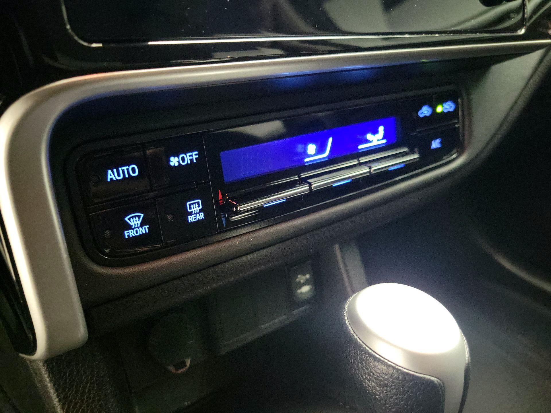 Thumbnail: 2019 Toyota Corolla - 16
