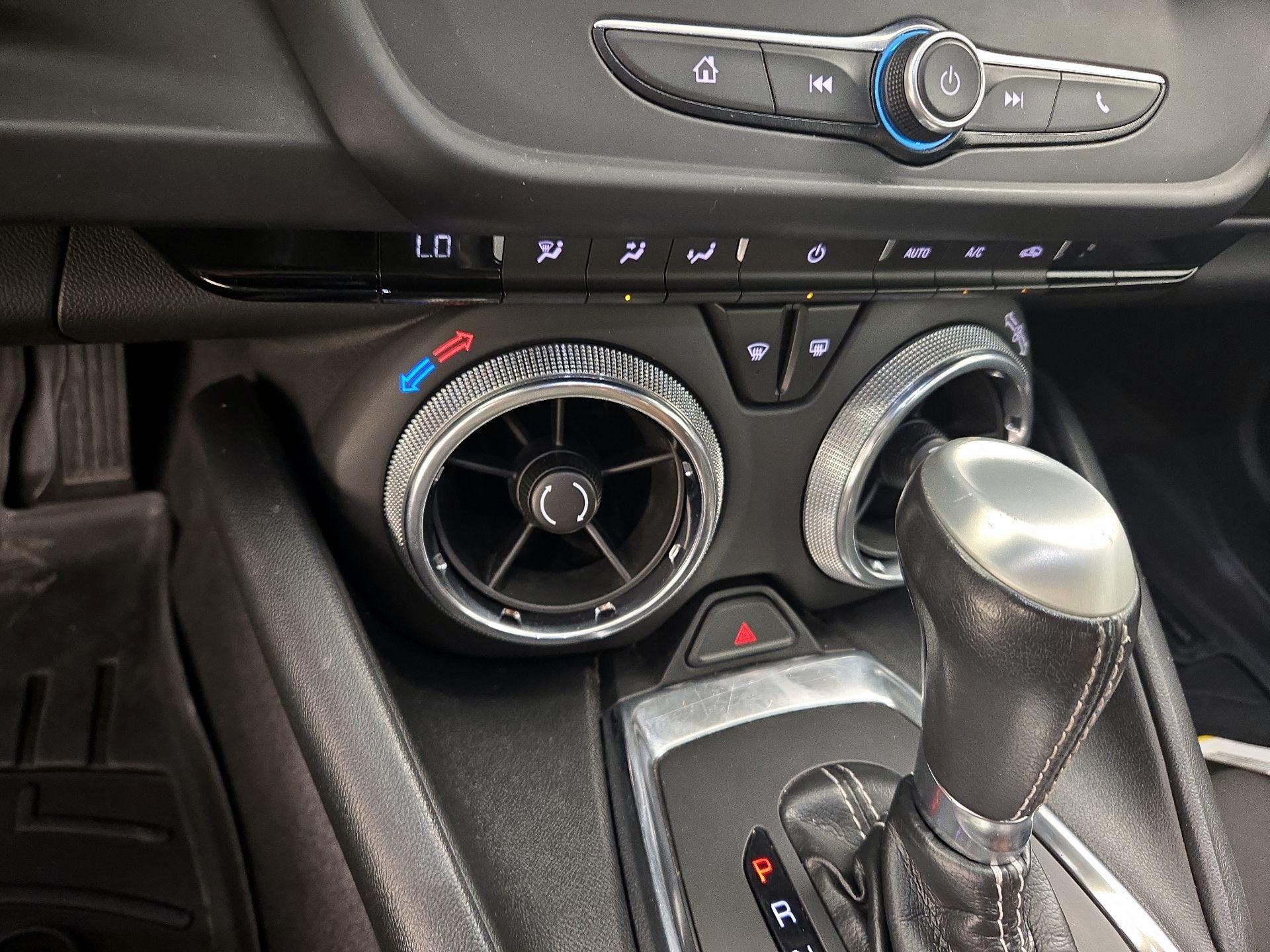 Thumbnail: 2020 Chevrolet Camaro - 16