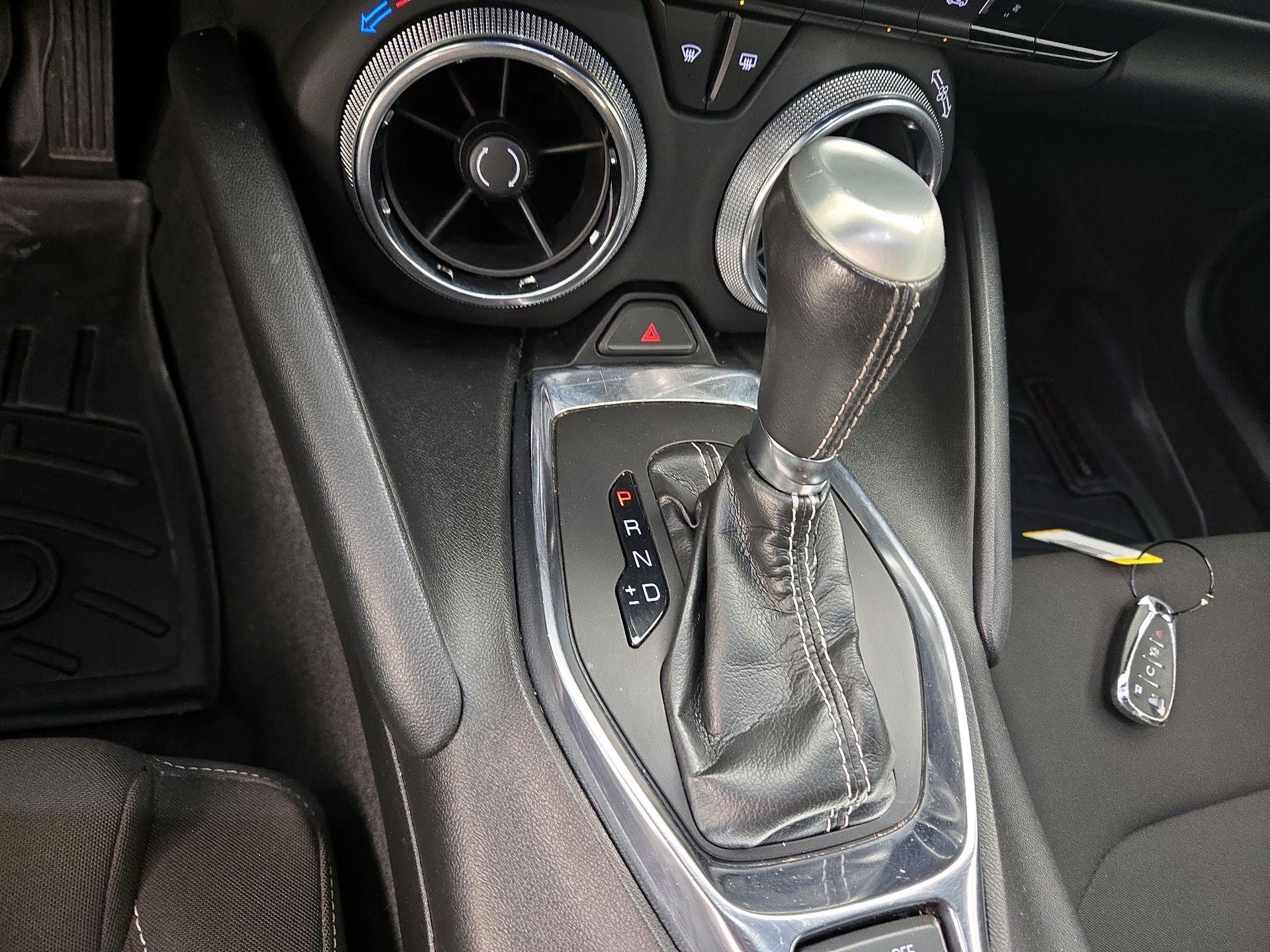 Thumbnail: 2020 Chevrolet Camaro - 17