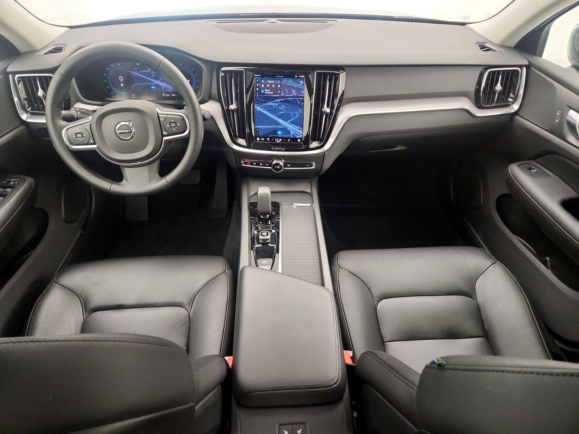 Thumbnail: 2025 Volvo S60 - 9