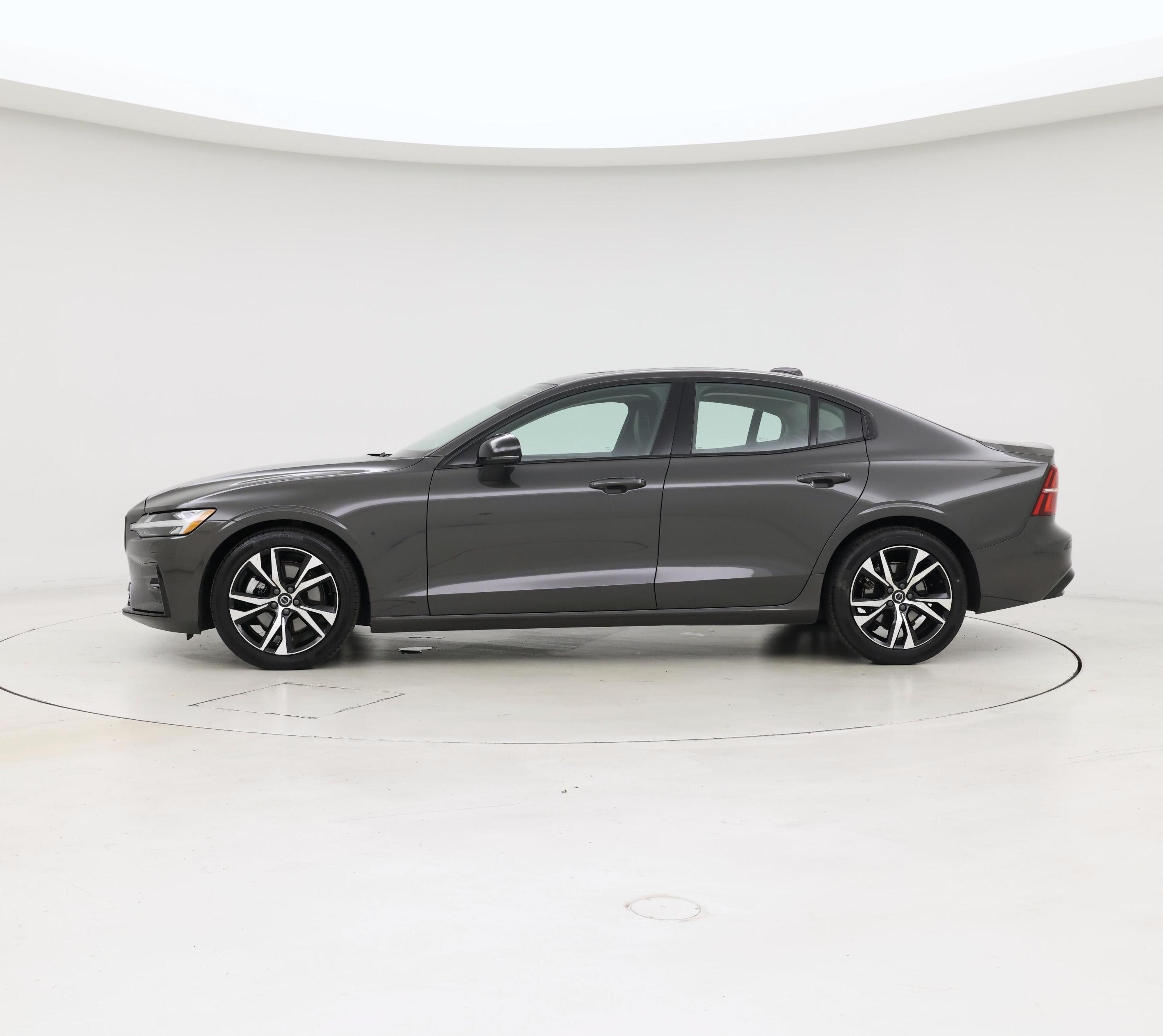 Thumbnail: 2025 Volvo S60 - 3
