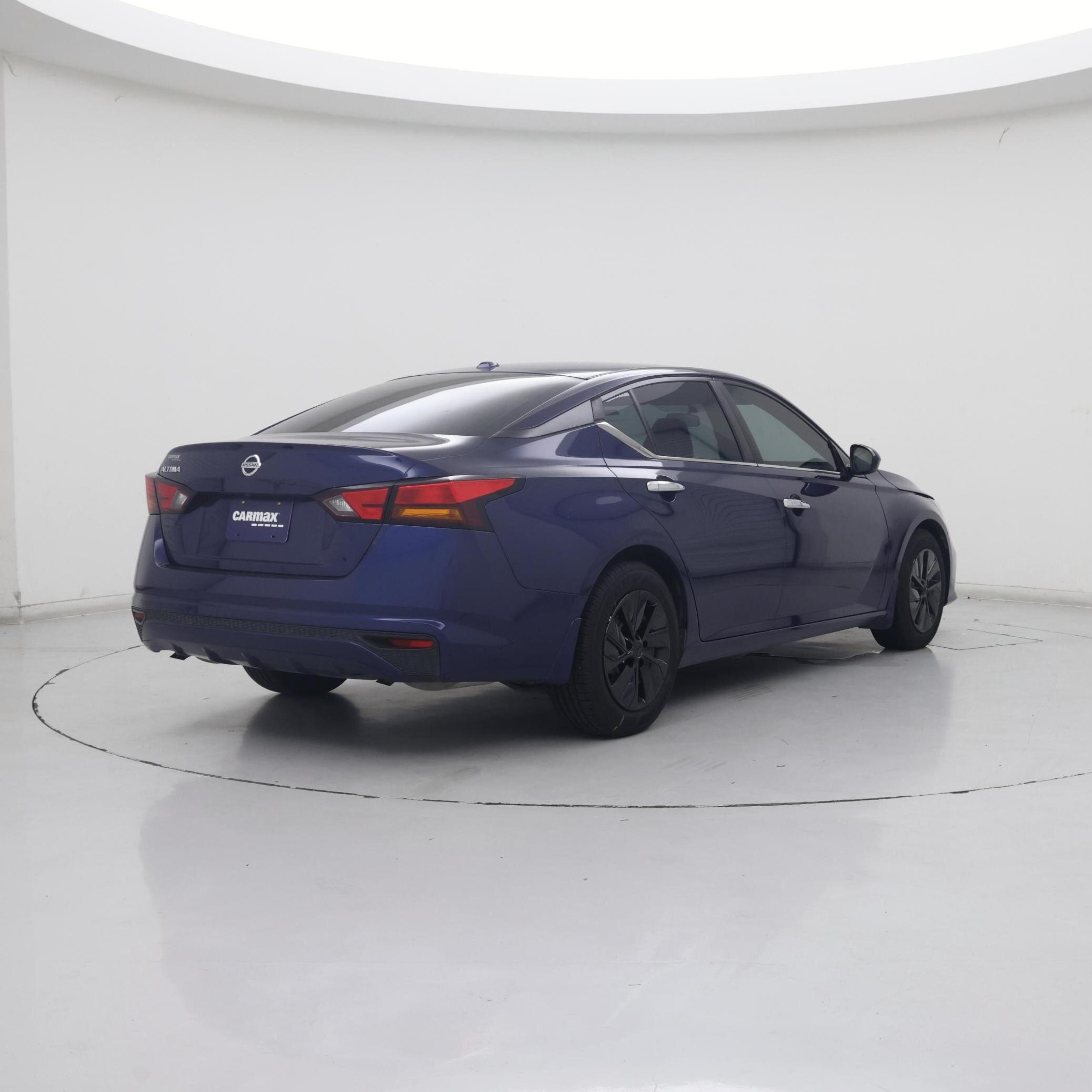 Thumbnail: 2020 Nissan Altima - 8
