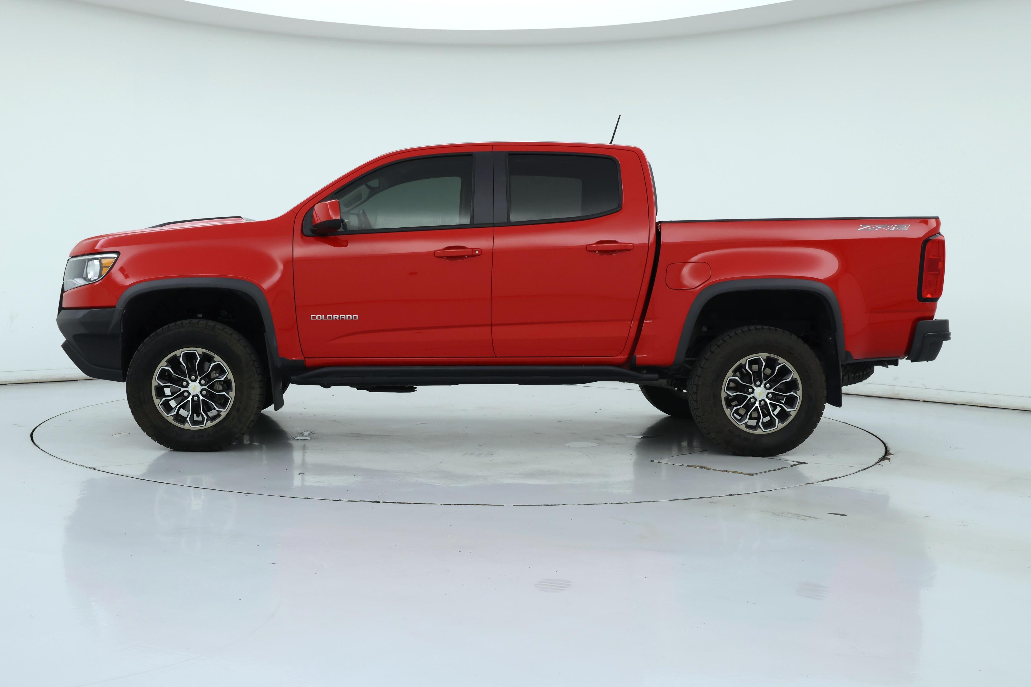 Thumbnail: 2017 Chevrolet Colorado - 3