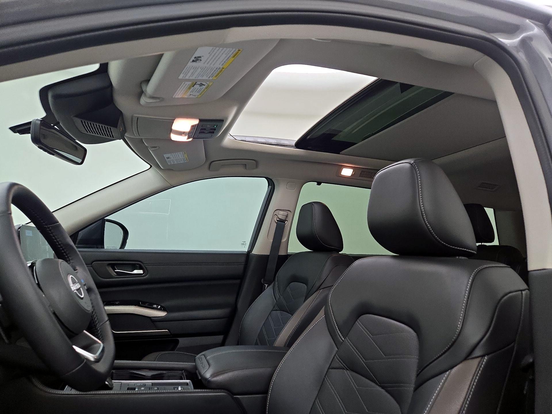 Thumbnail: 2024 Nissan Pathfinder - 20