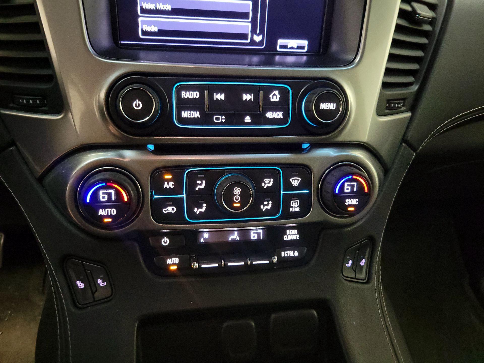 Thumbnail: 2016 Chevrolet Tahoe - 17