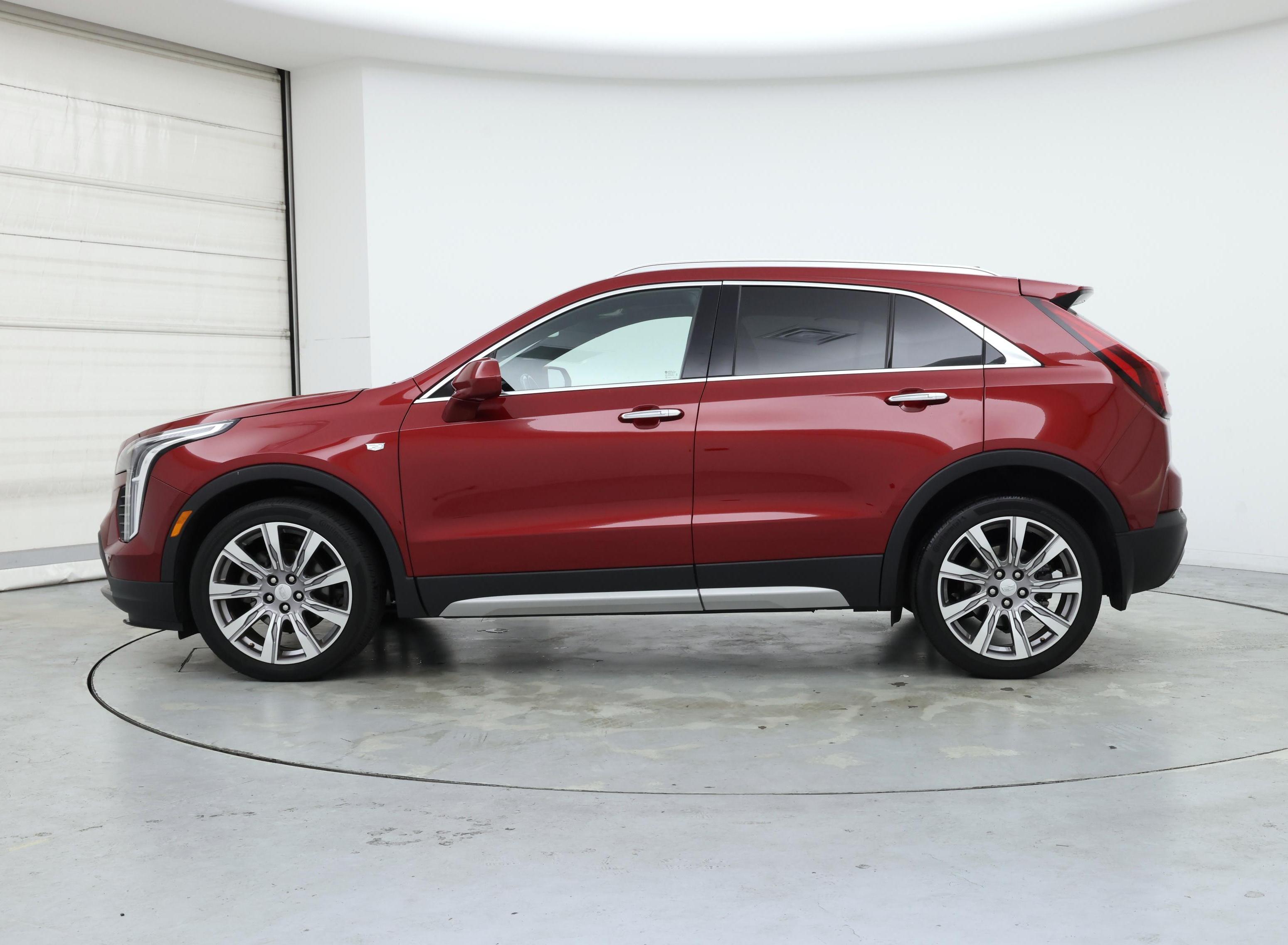 Thumbnail: 2019 Cadillac XT4 - 3