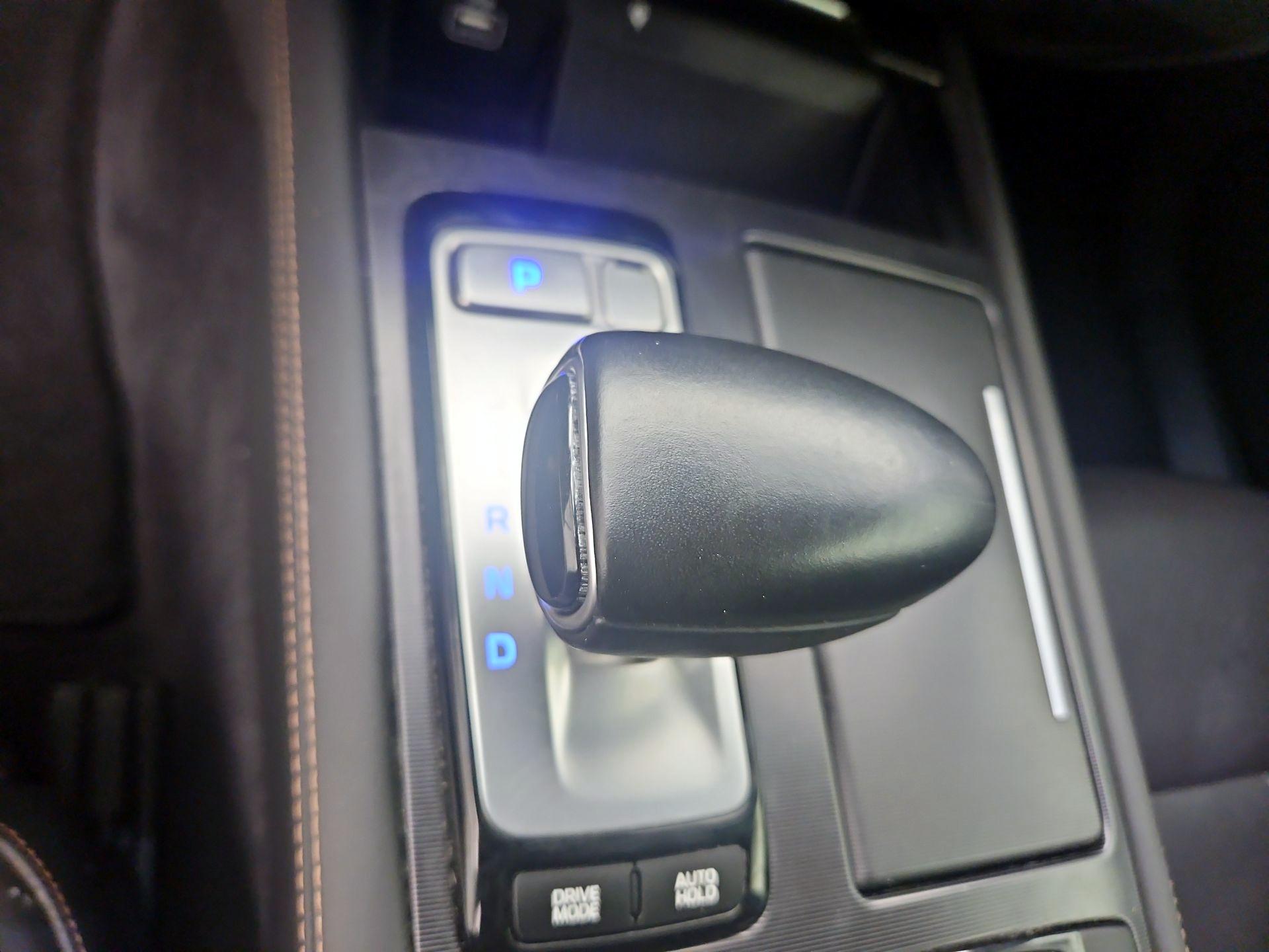 Thumbnail: 2020 Genesis G80 - 16