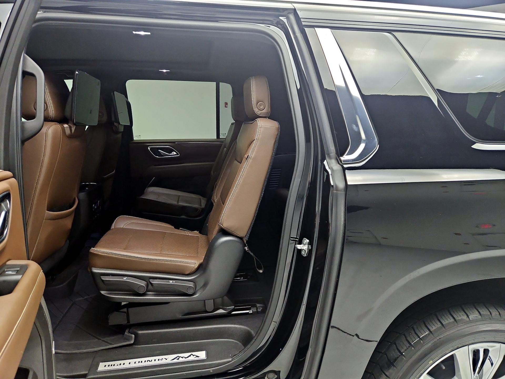 Thumbnail: 2021 Chevrolet Suburban - 18