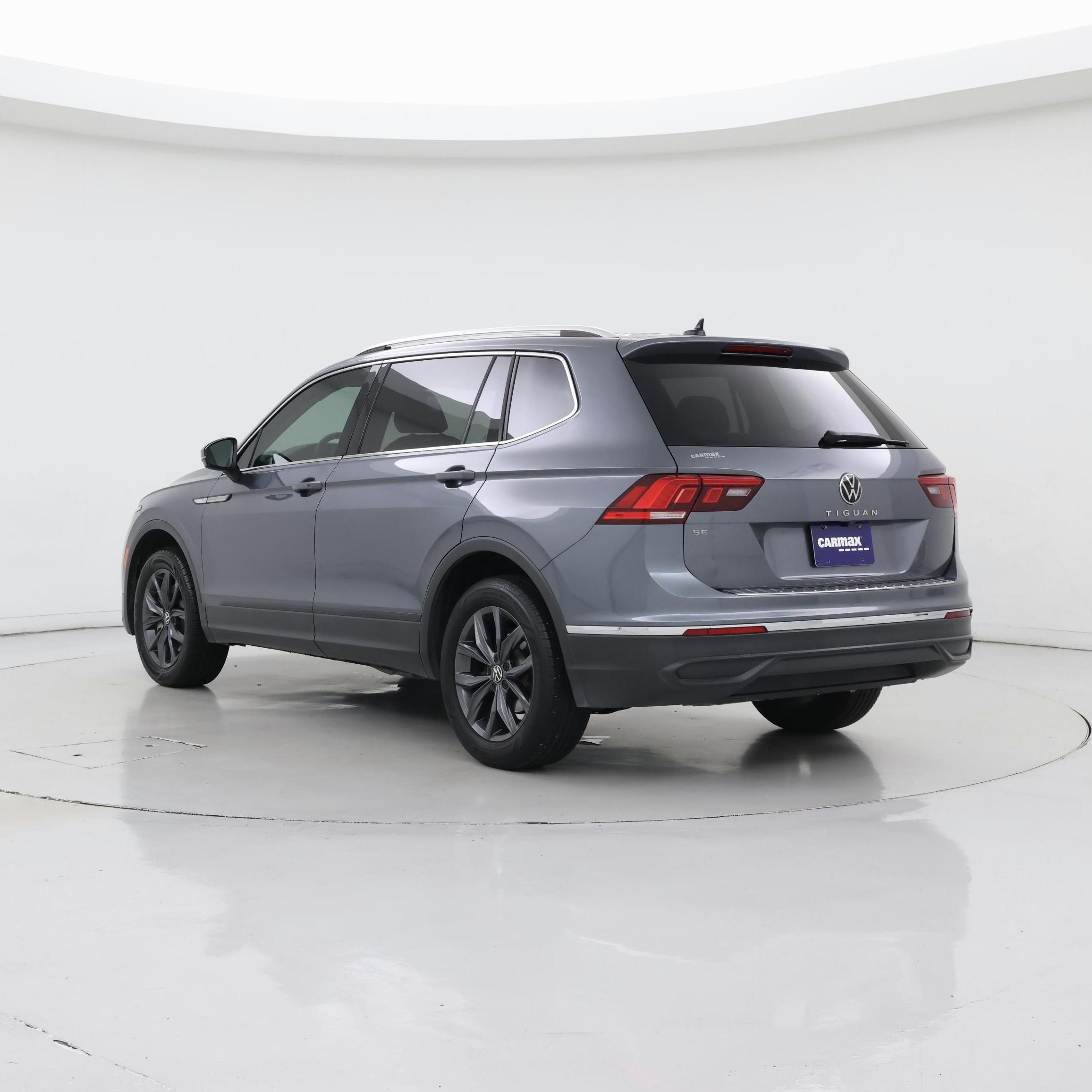 Thumbnail: 2022 Volkswagen Tiguan - 2