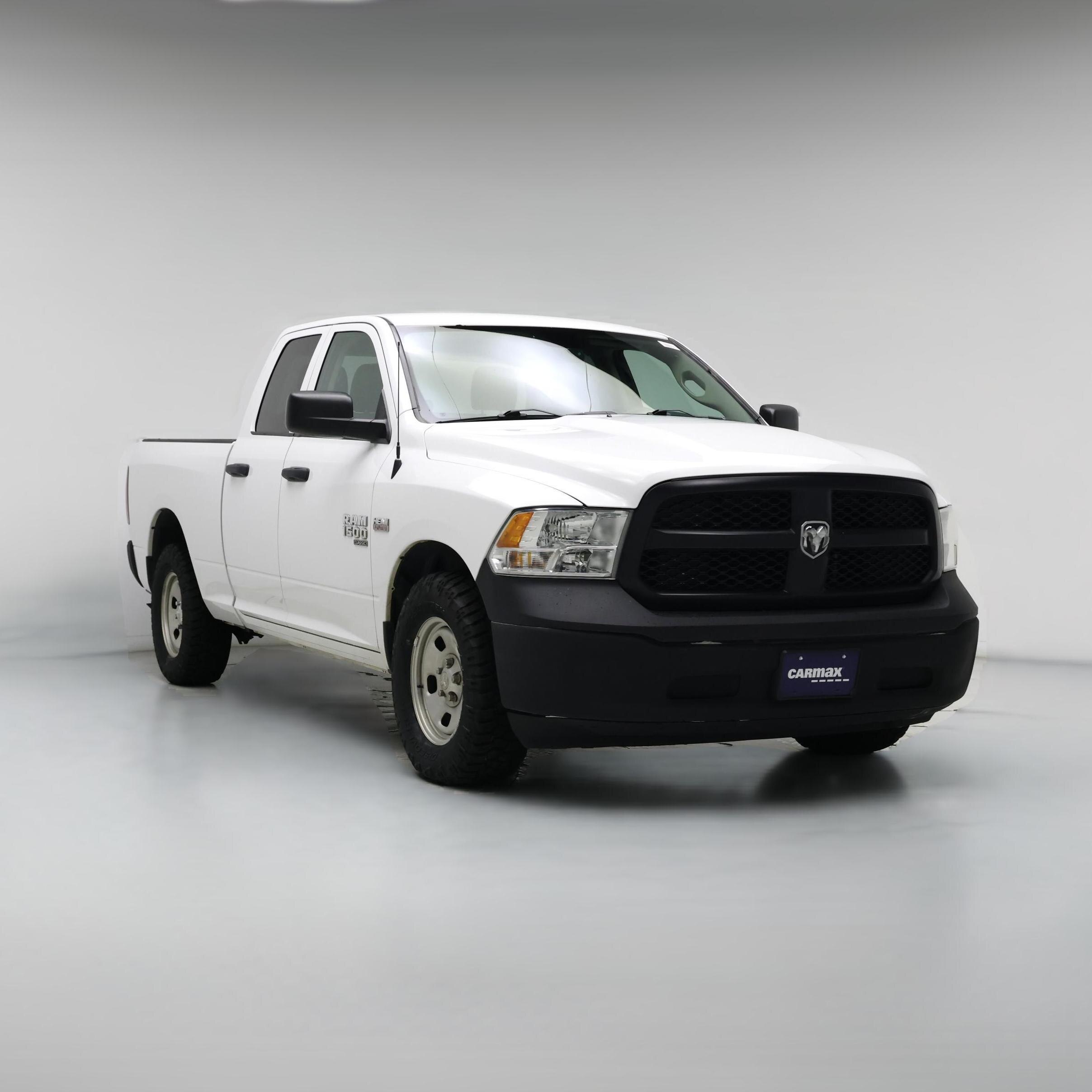 Thumbnail: 2021 RAM 1500 Classic - 1