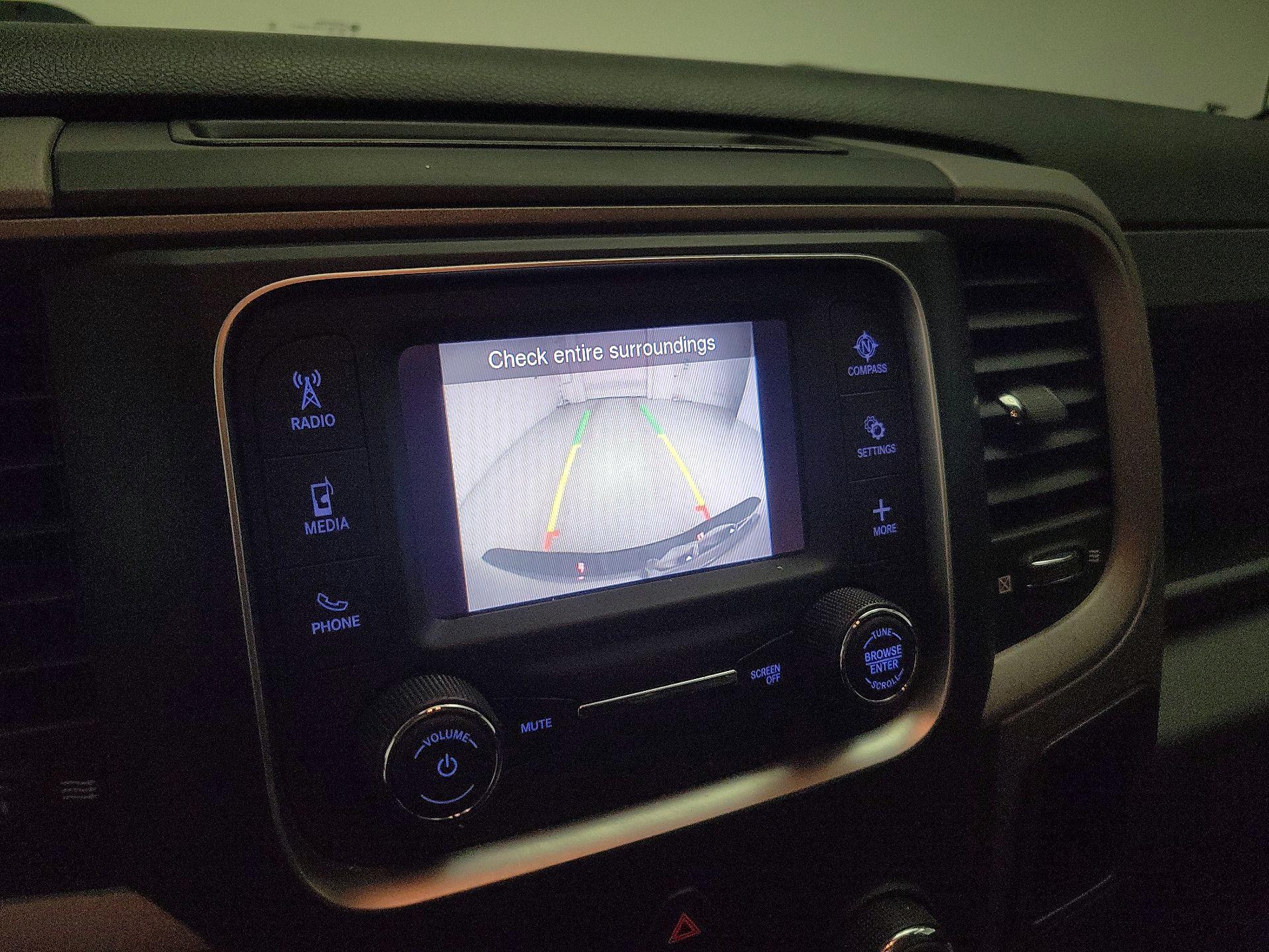 Thumbnail: 2021 RAM 1500 Classic - 14