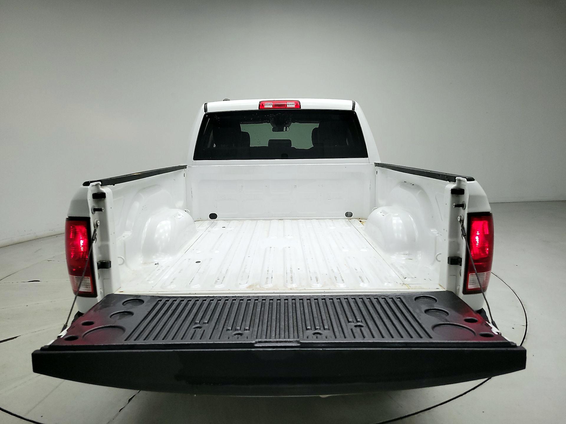 Thumbnail: 2021 RAM 1500 Classic - 19