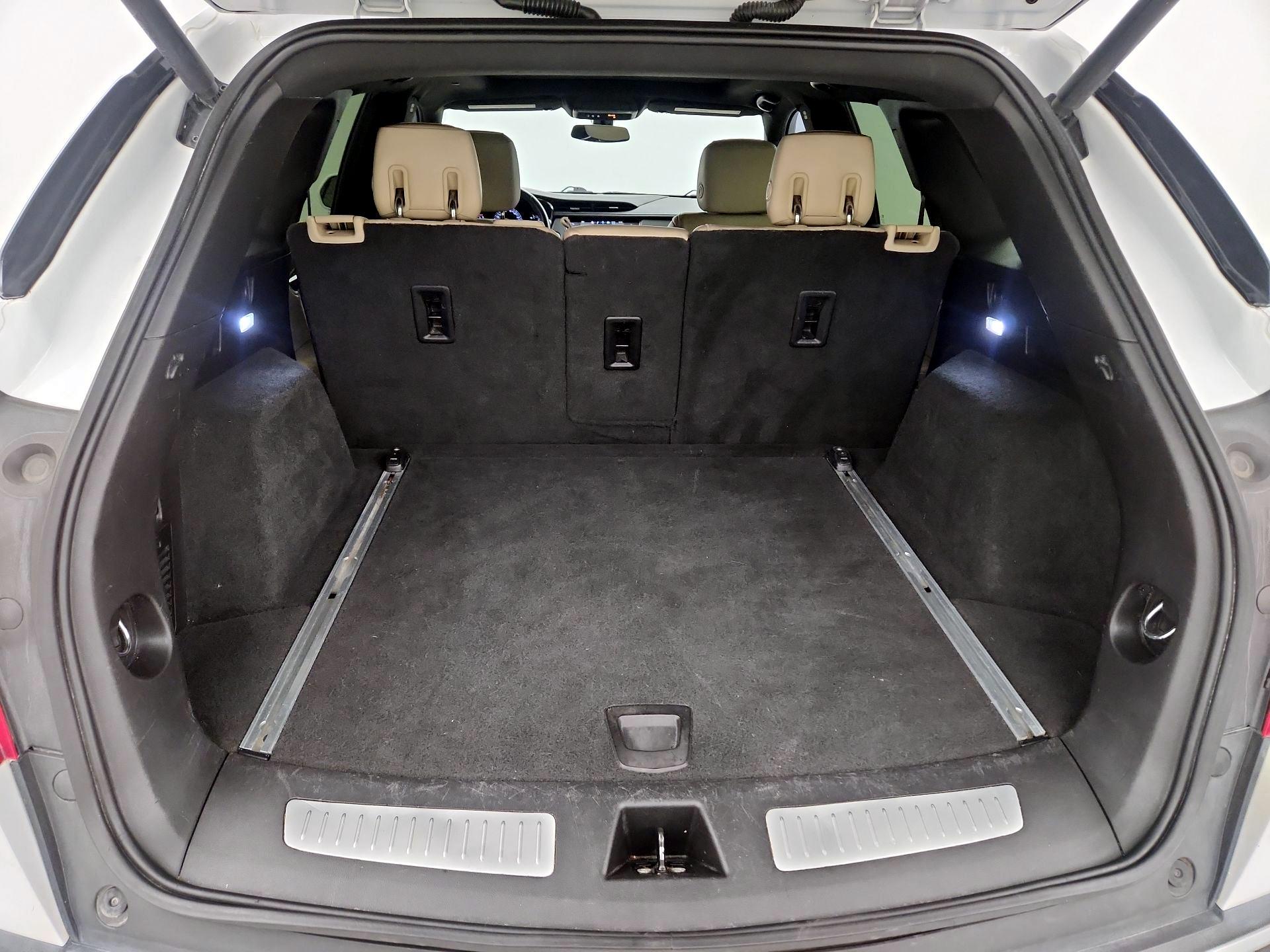 Thumbnail: 2017 Cadillac XT5 - 19