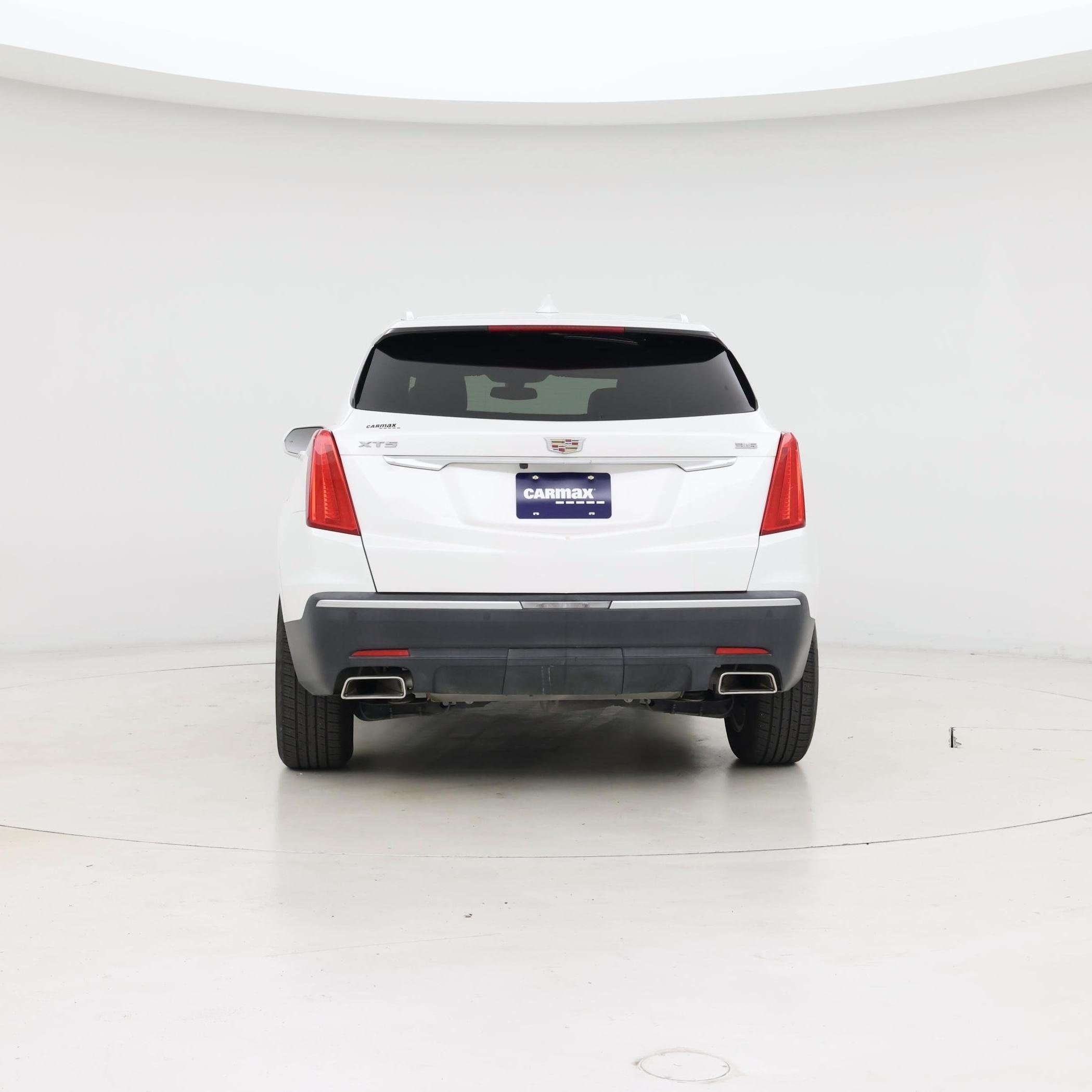 Thumbnail: 2017 Cadillac XT5 - 6