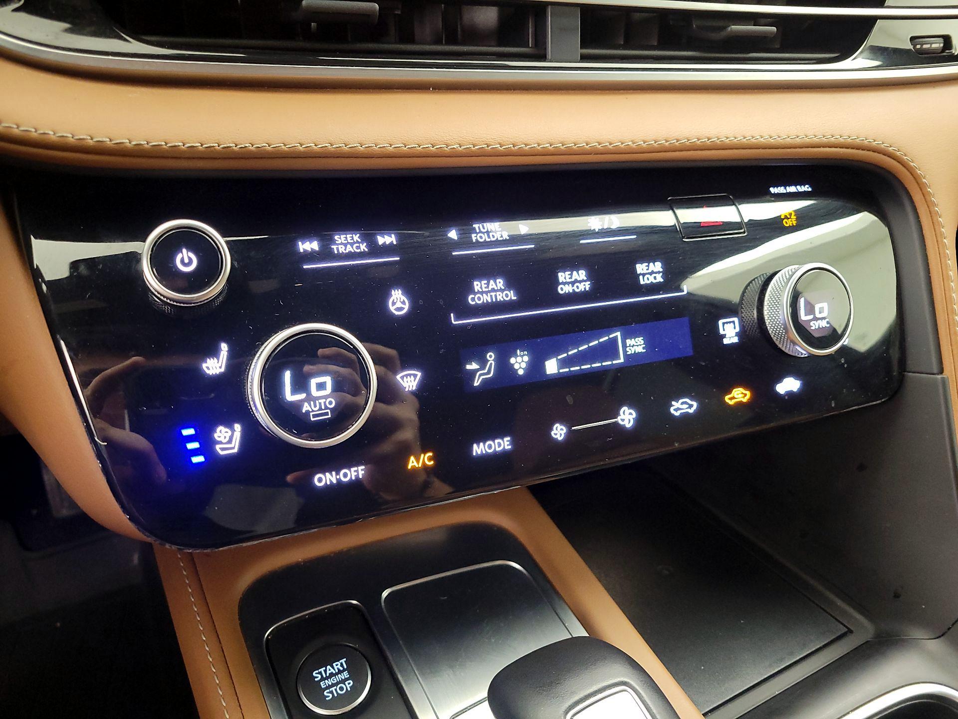 Thumbnail: 2023 INFINITI QX60 - 17