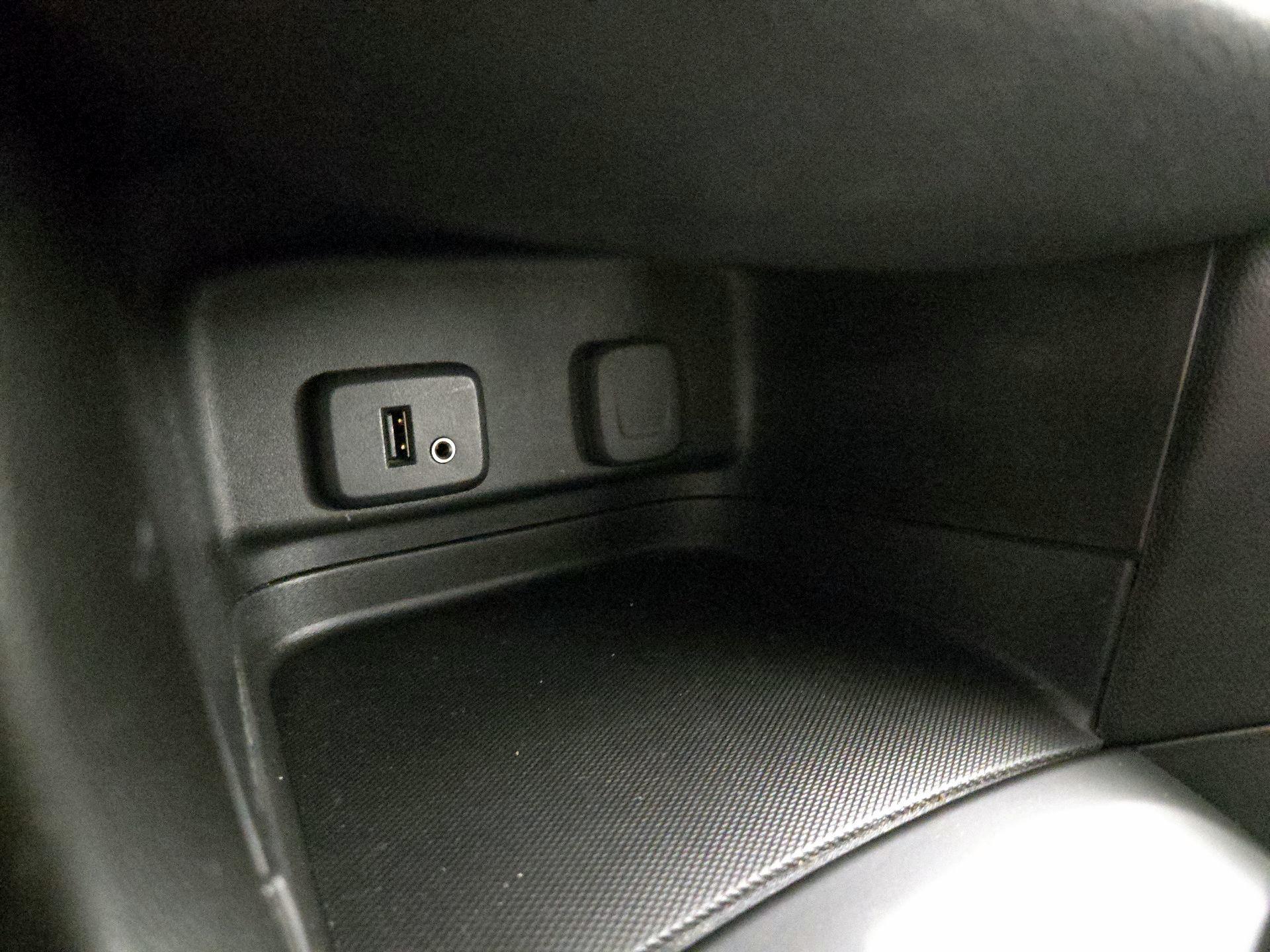 Thumbnail: 2018 Chevrolet Equinox - 18