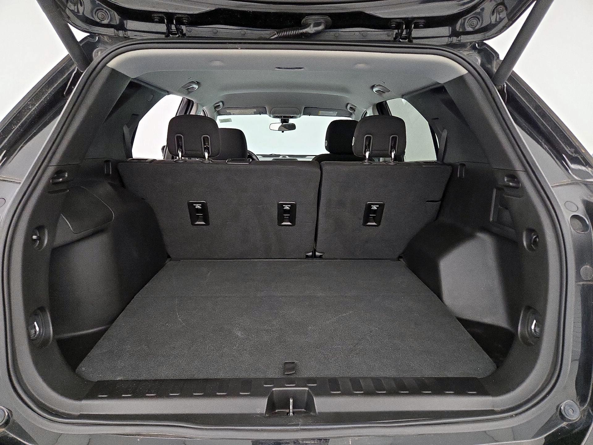 Thumbnail: 2018 Chevrolet Equinox - 20