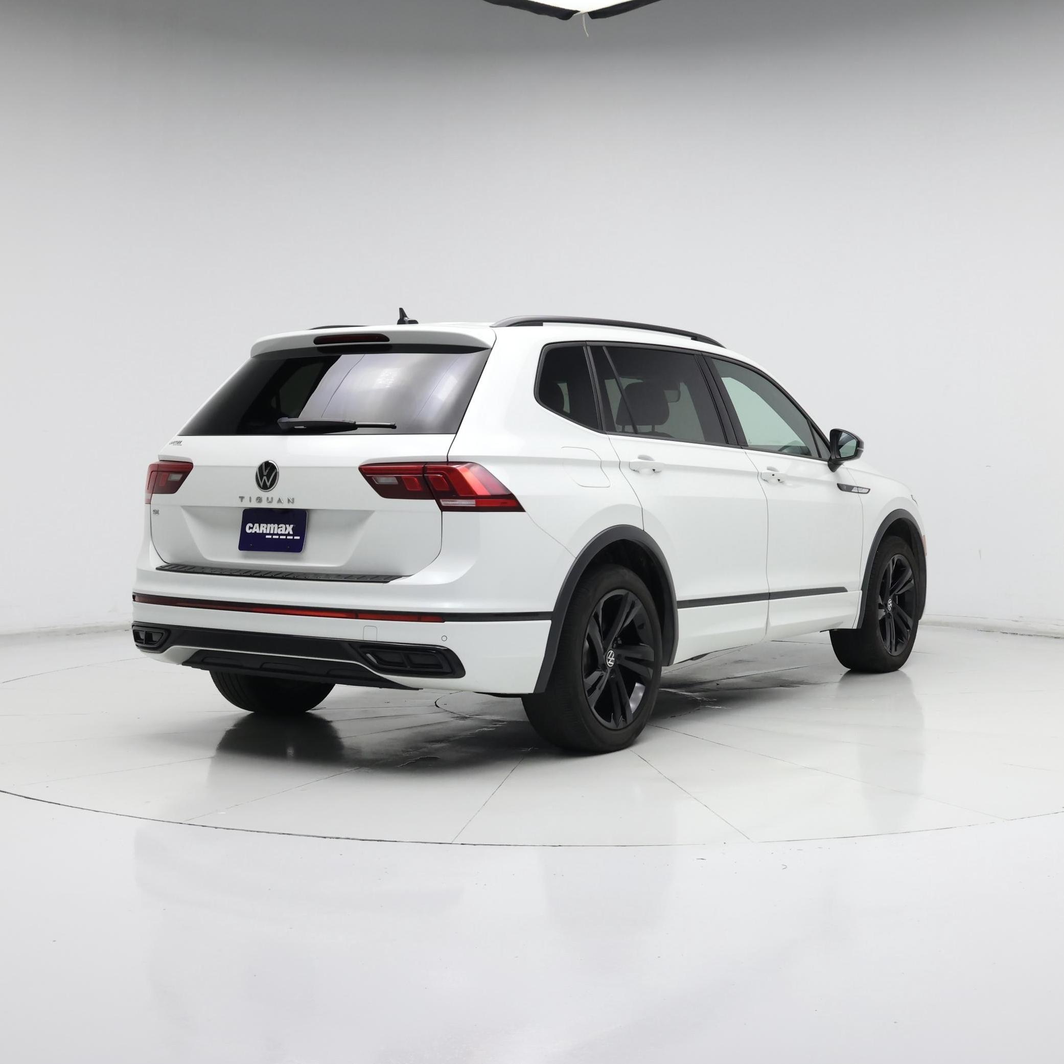 Thumbnail: 2024 Volkswagen Tiguan - 8