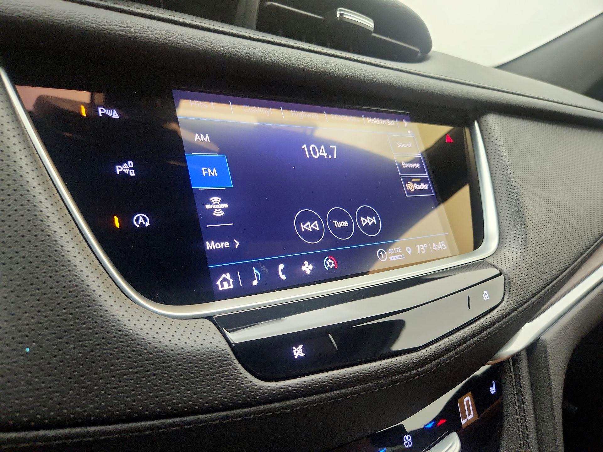 Thumbnail: 2022 Cadillac XT5 - 15