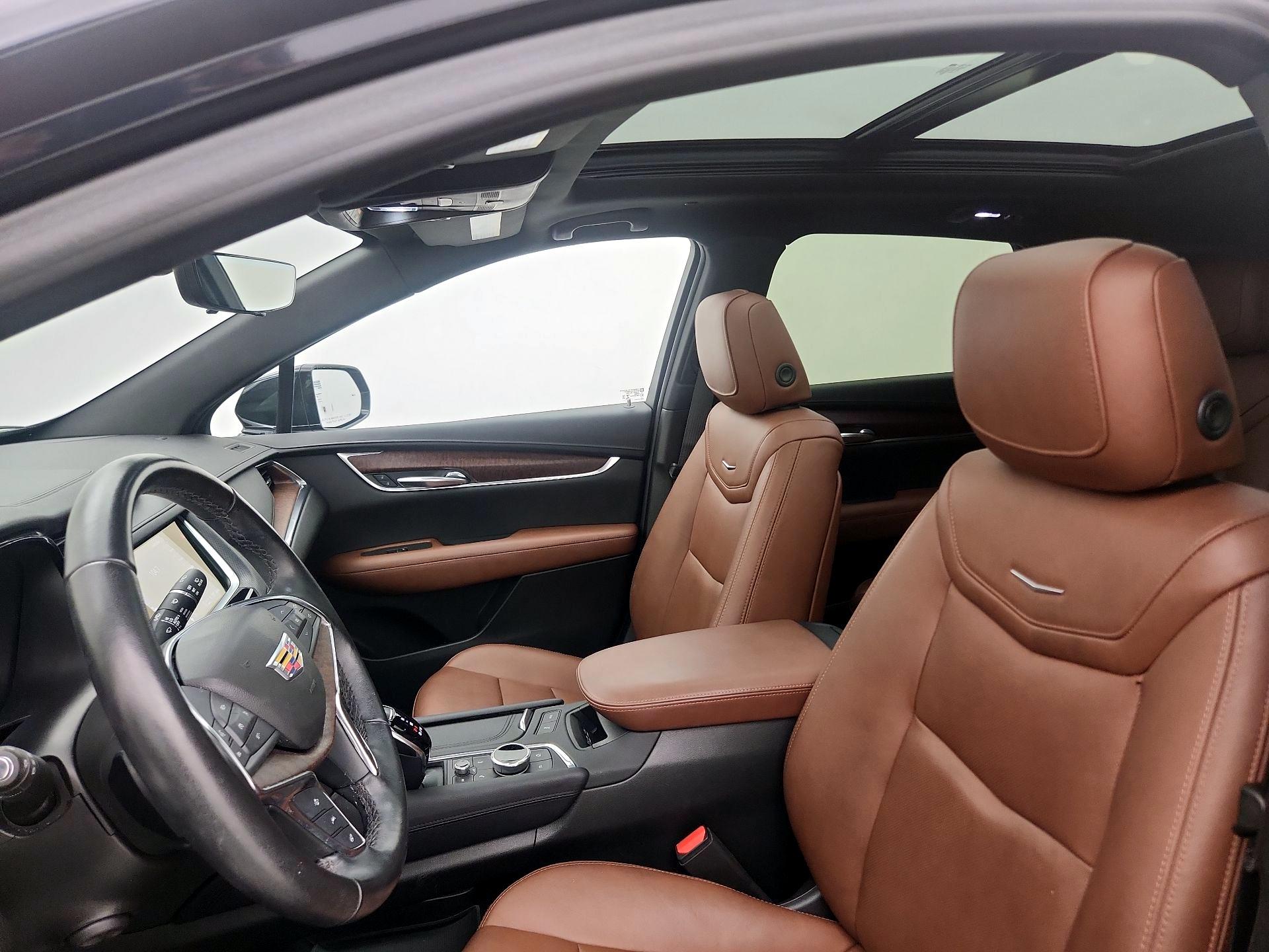 Thumbnail: 2022 Cadillac XT5 - 19