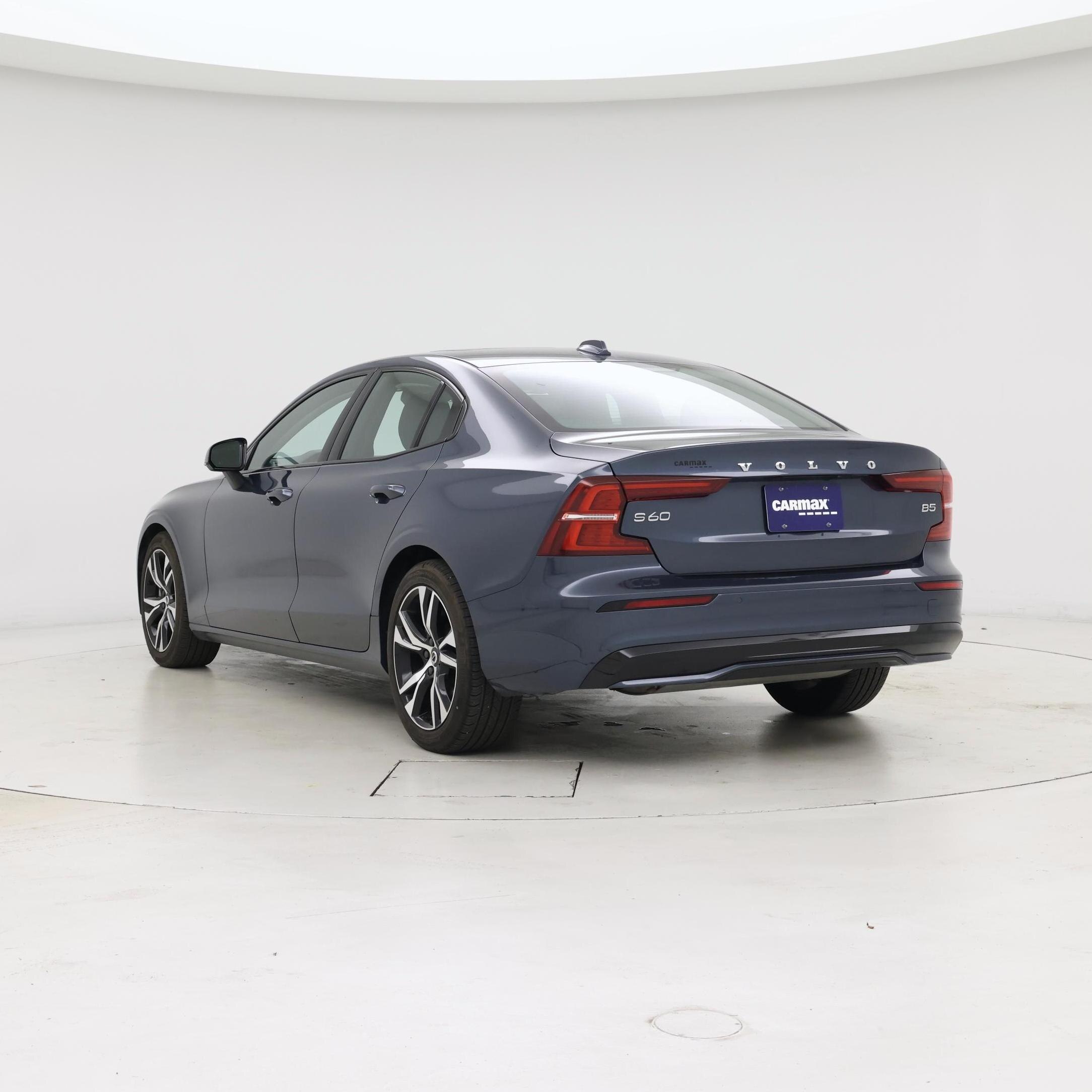 Thumbnail: 2025 Volvo S60 - 2