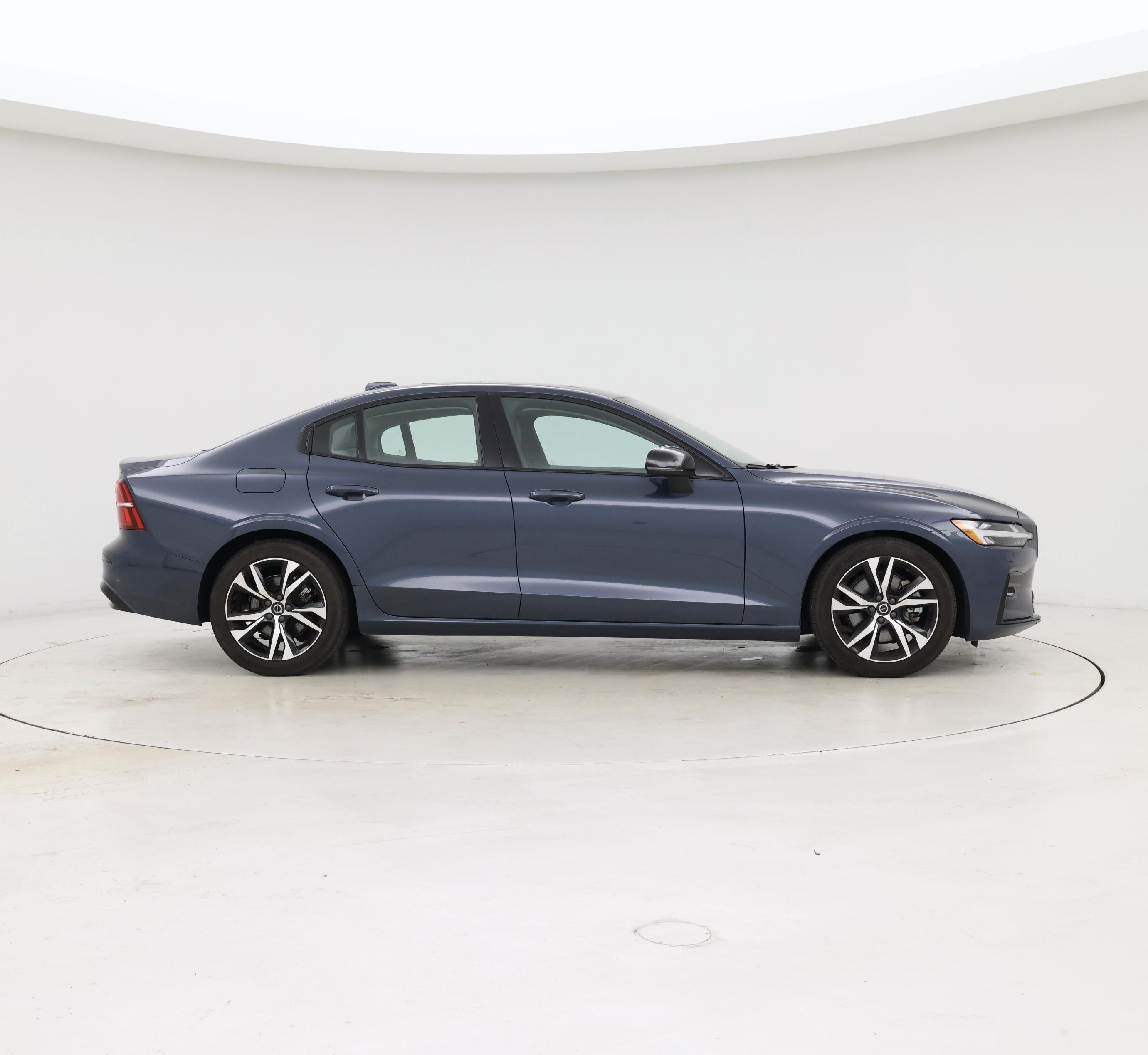 Thumbnail: 2025 Volvo S60 - 7