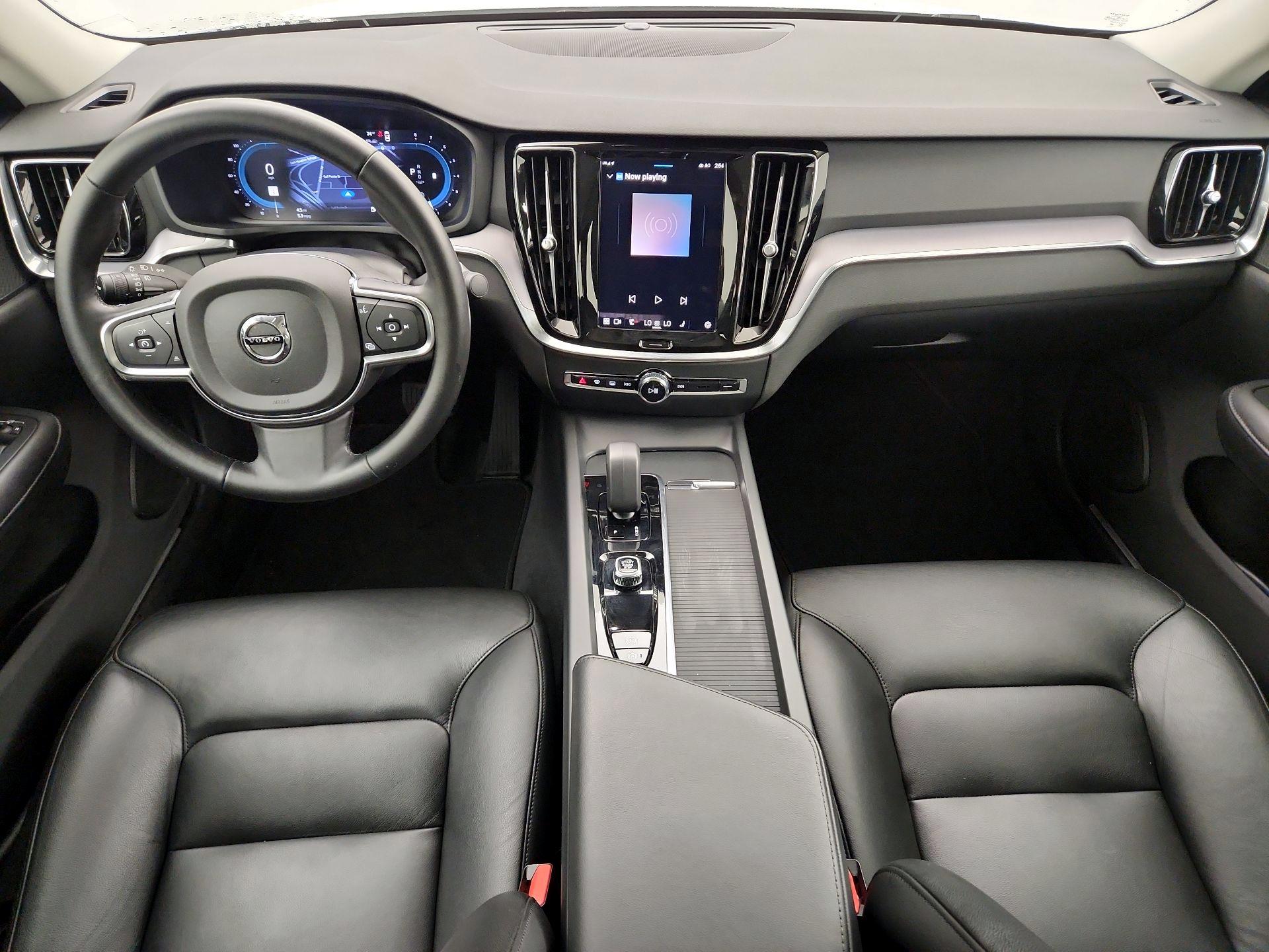 Thumbnail: 2025 Volvo S60 - 9