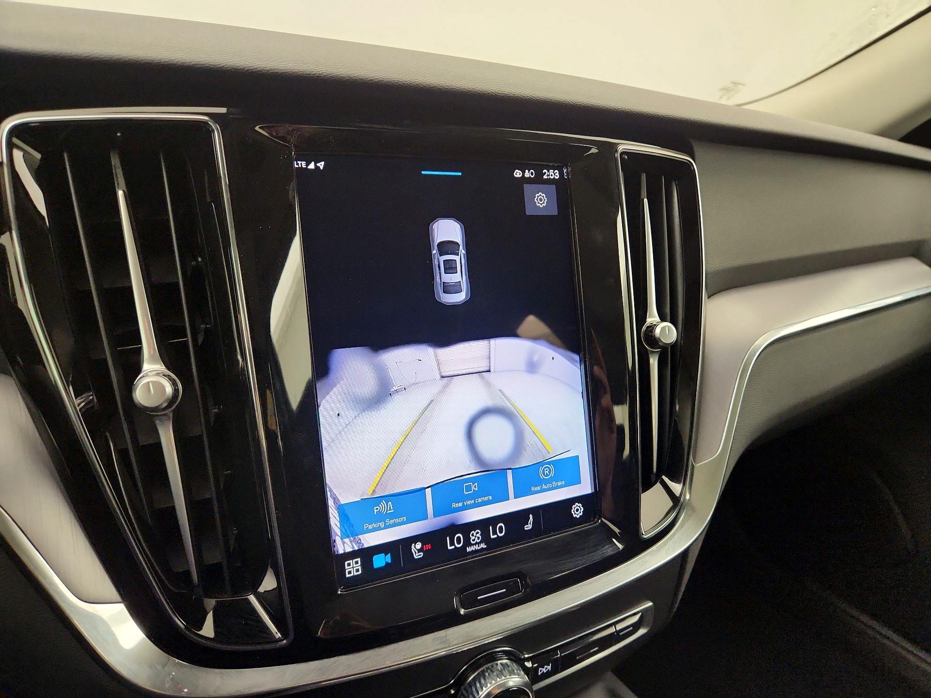 Thumbnail: 2025 Volvo S60 - 13