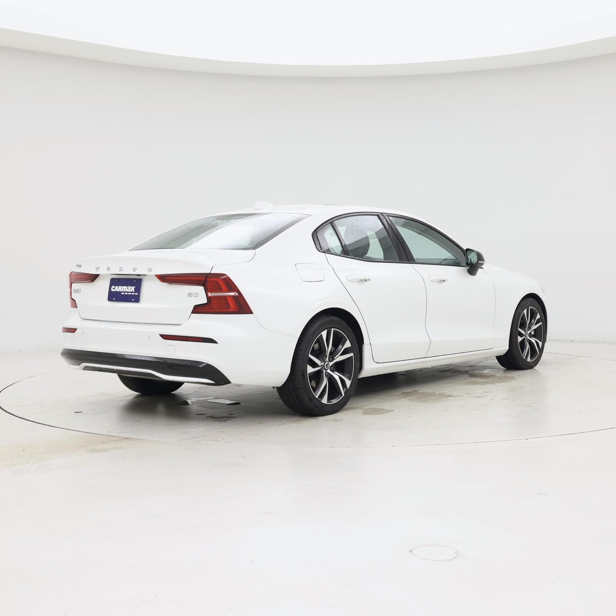 Thumbnail: 2025 Volvo S60 - 8