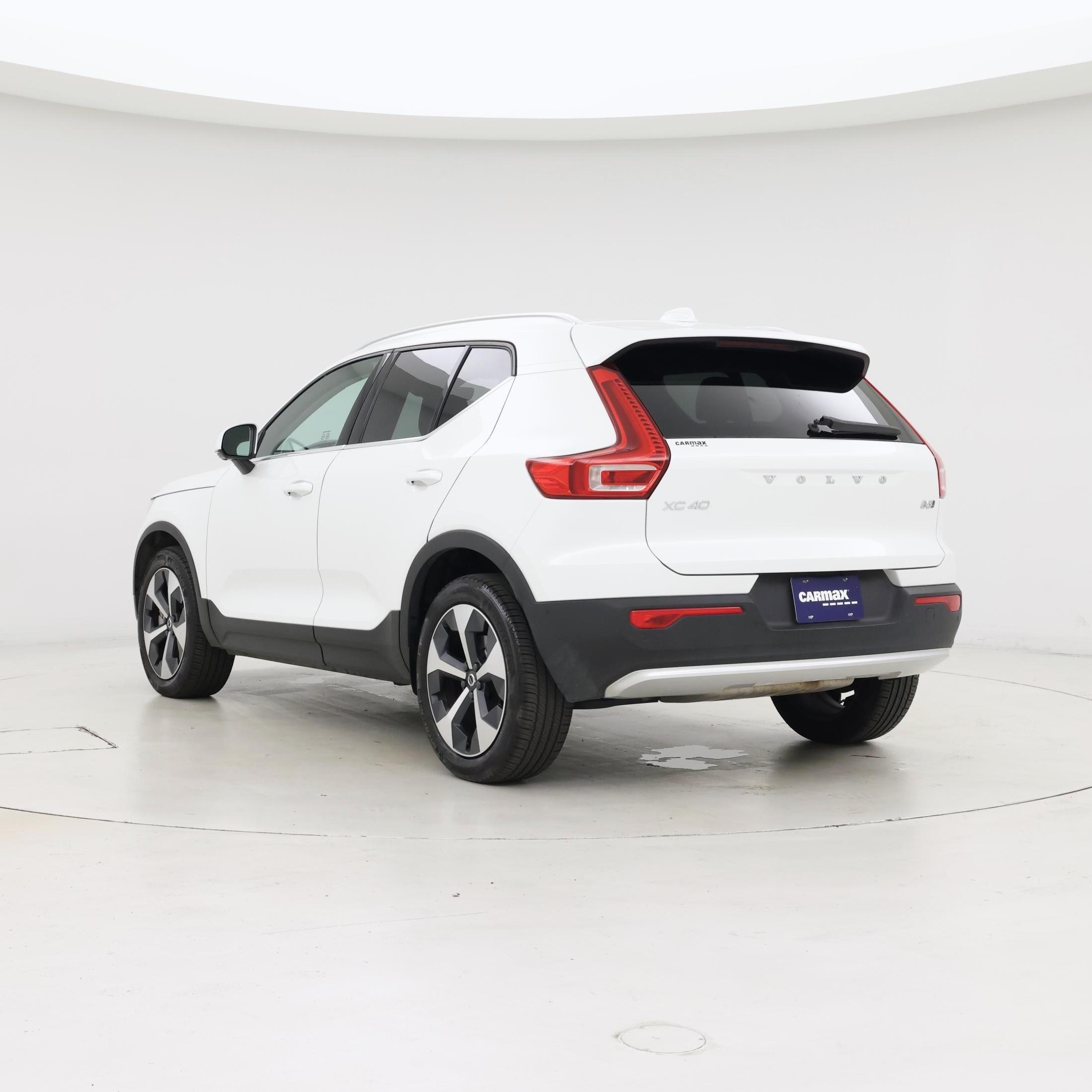 Thumbnail: 2025 Volvo XC40 - 2