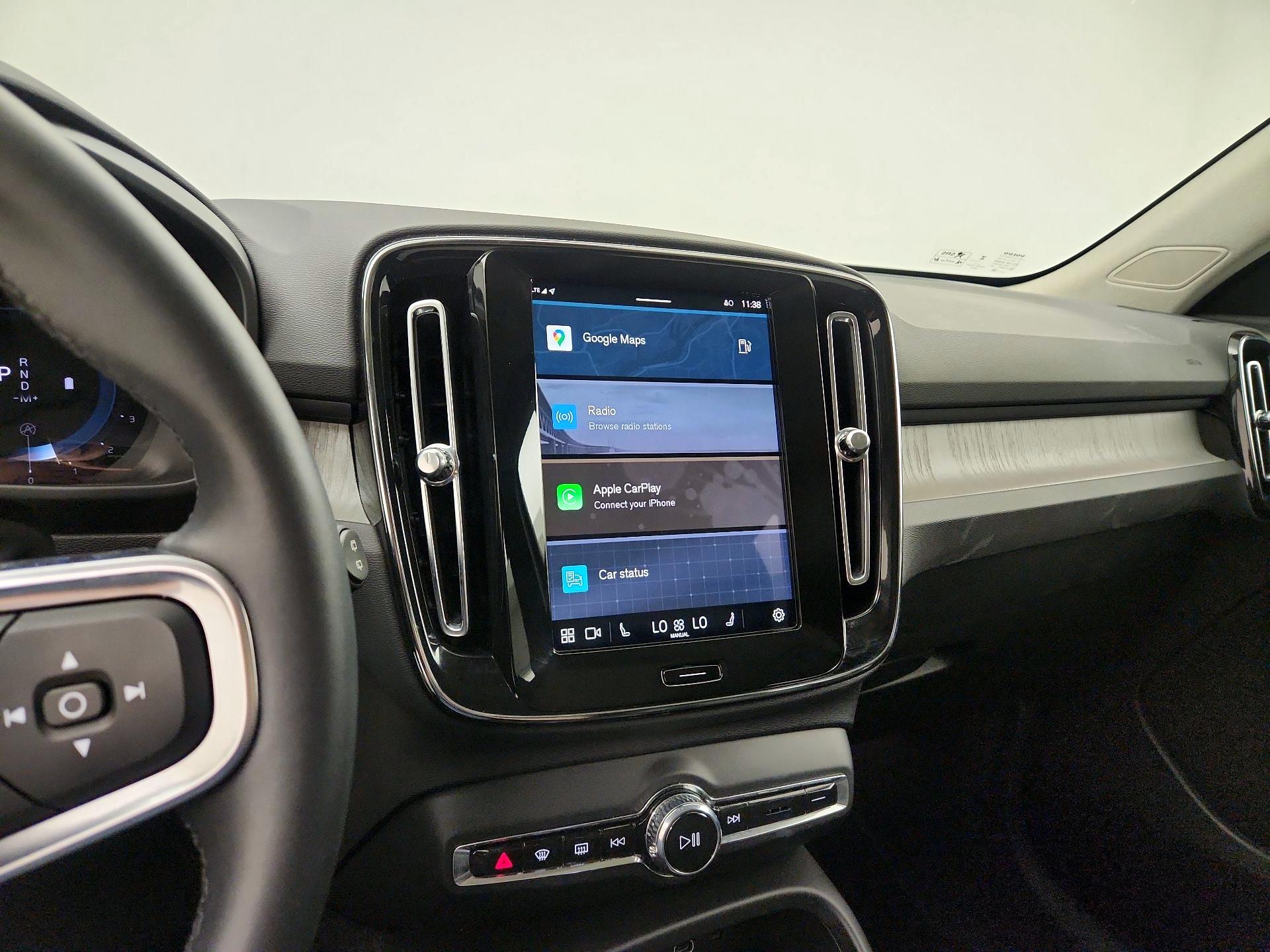 Thumbnail: 2025 Volvo XC40 - 13