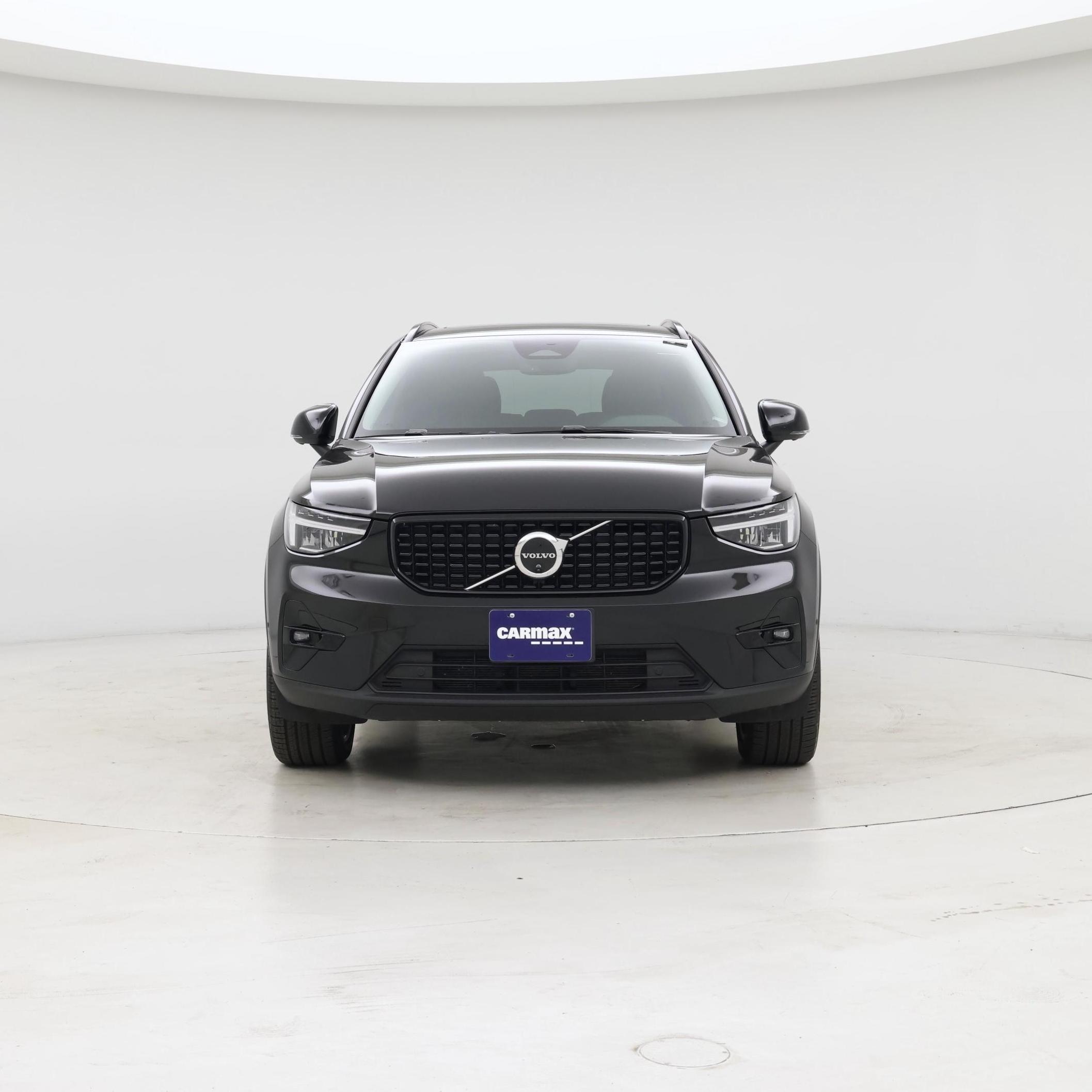 Thumbnail: 2025 Volvo XC40 - 5
