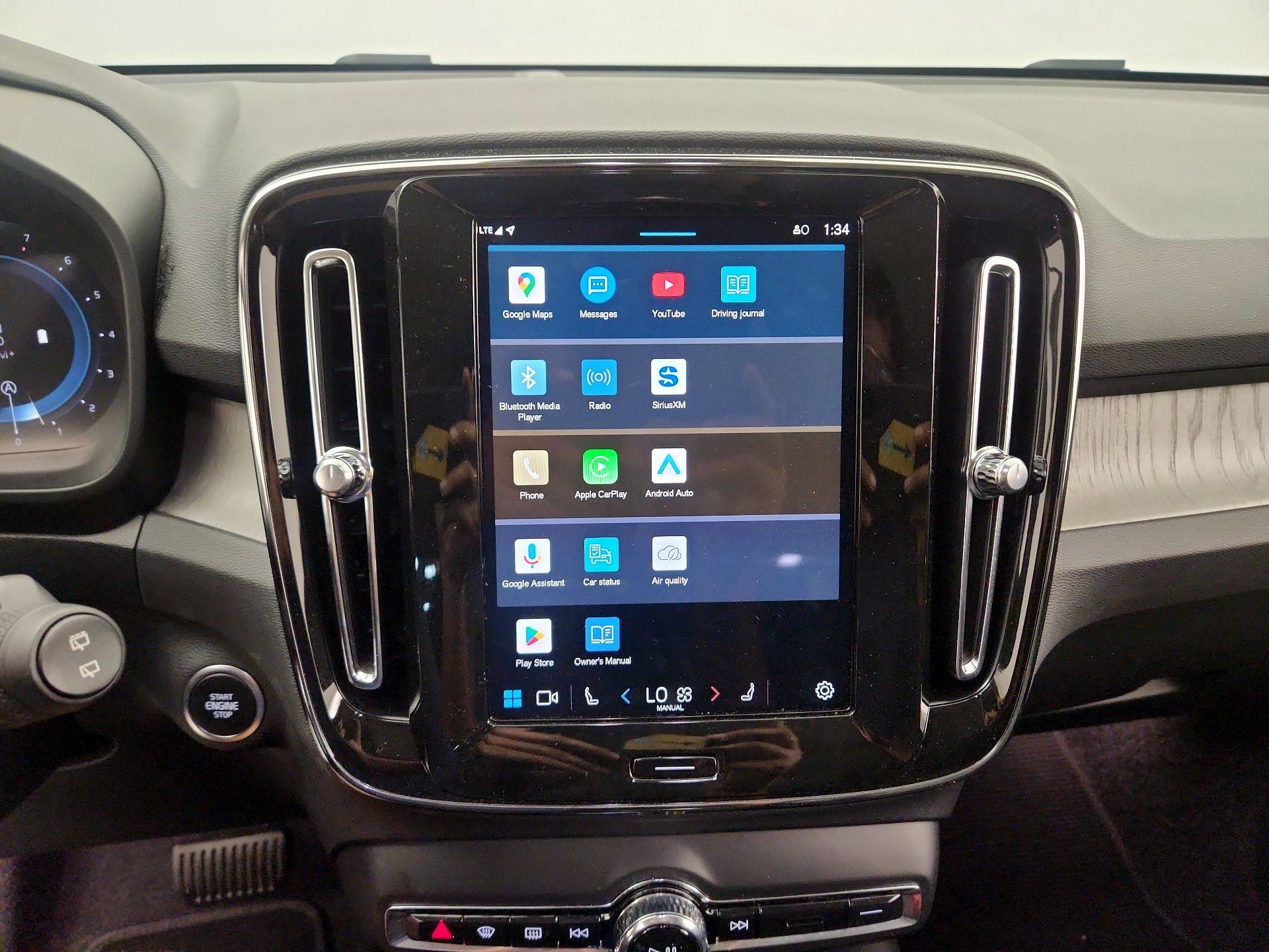 Thumbnail: 2025 Volvo XC40 - 13