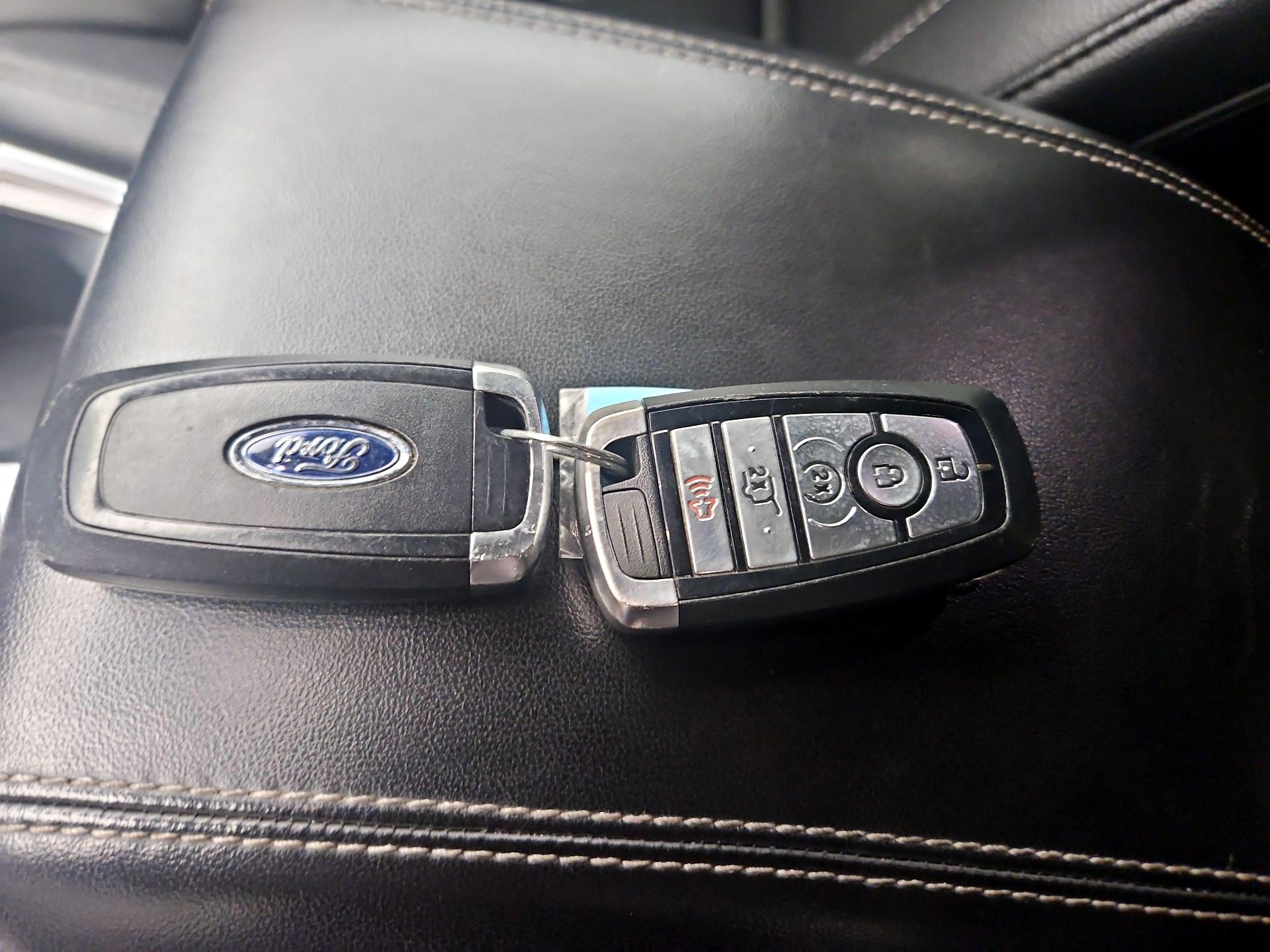 Thumbnail: 2020 Ford Explorer - 20