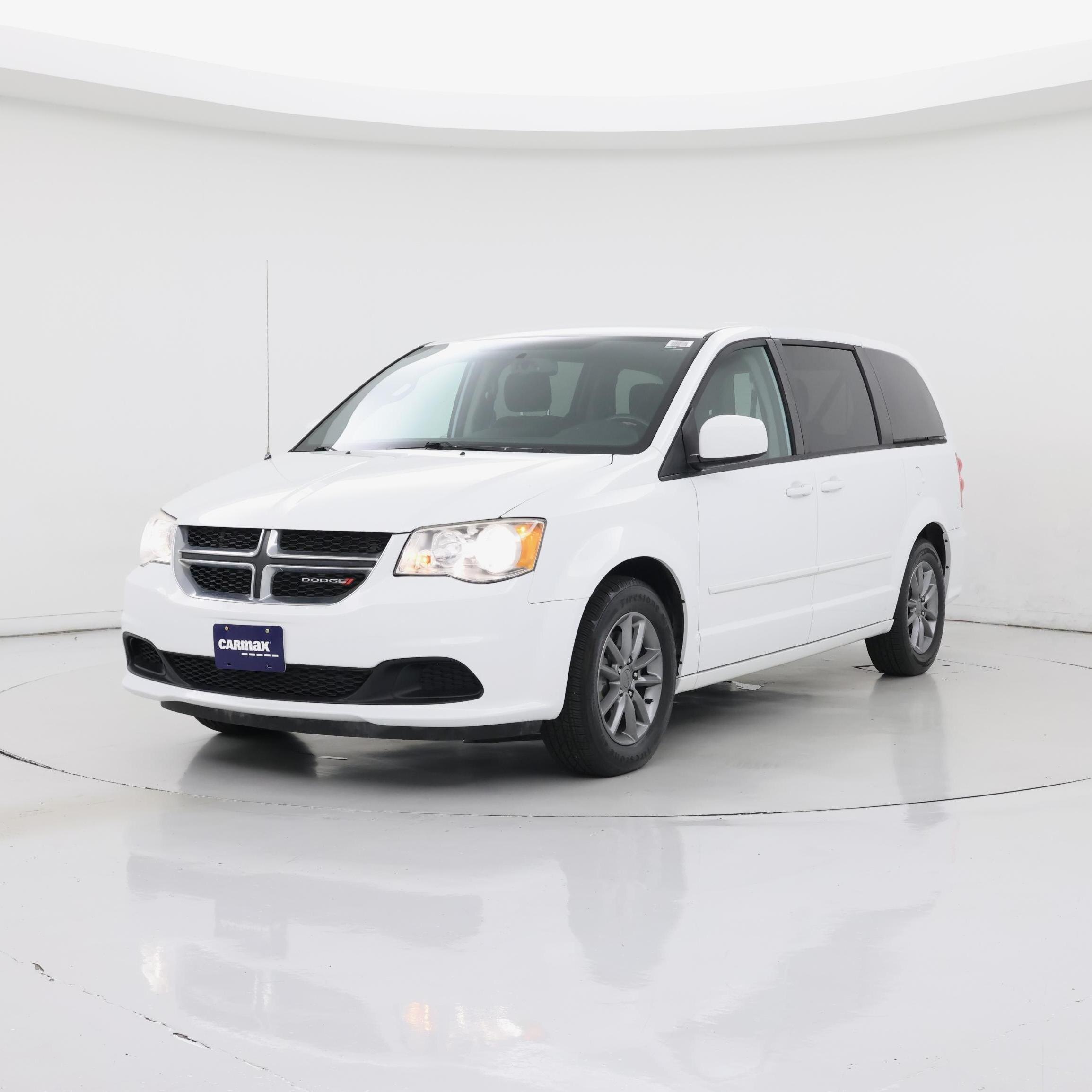Thumbnail: 2016 Dodge Grand Caravan - 4