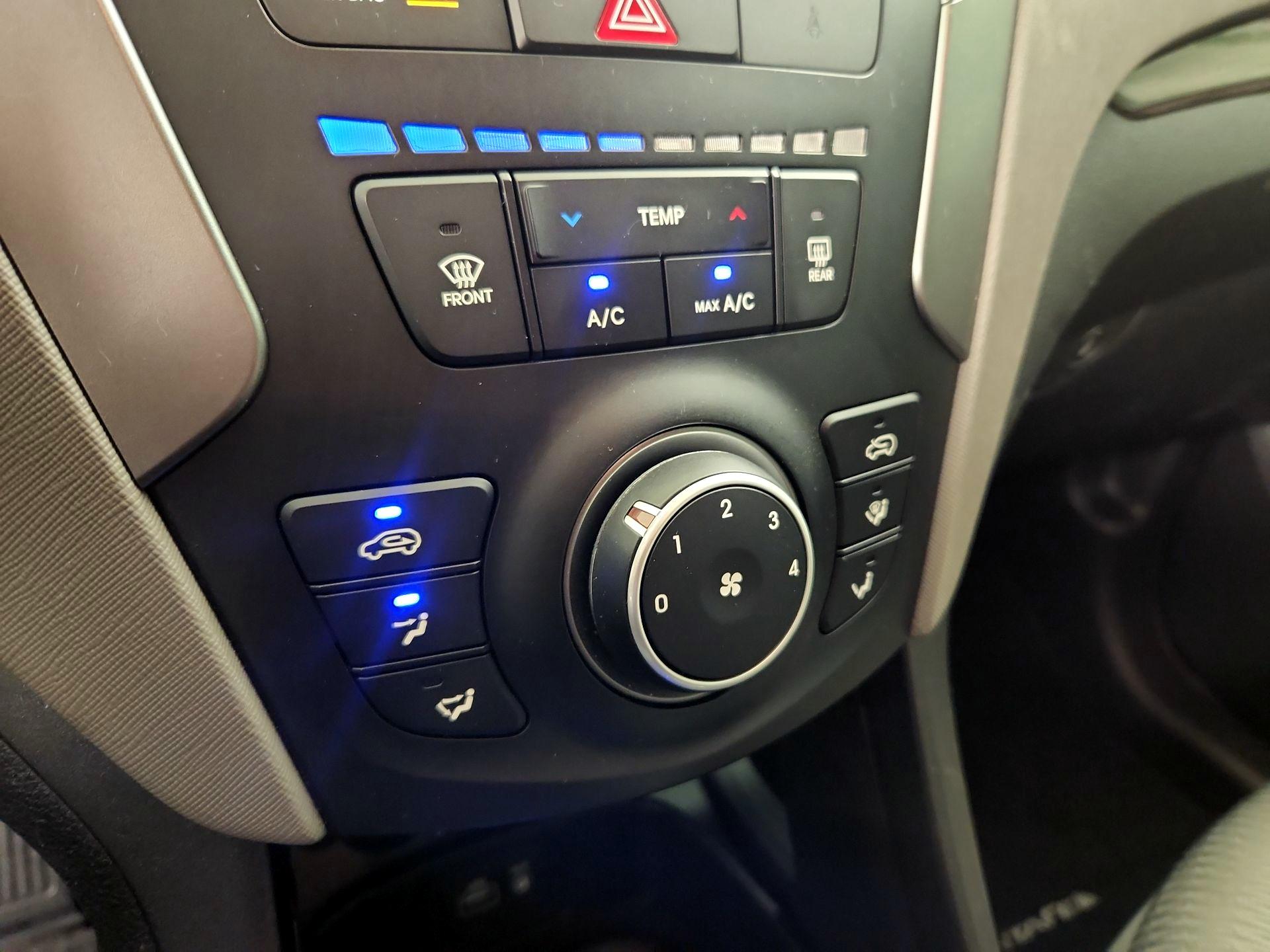 Thumbnail: 2018 Hyundai Santa Fe - 16
