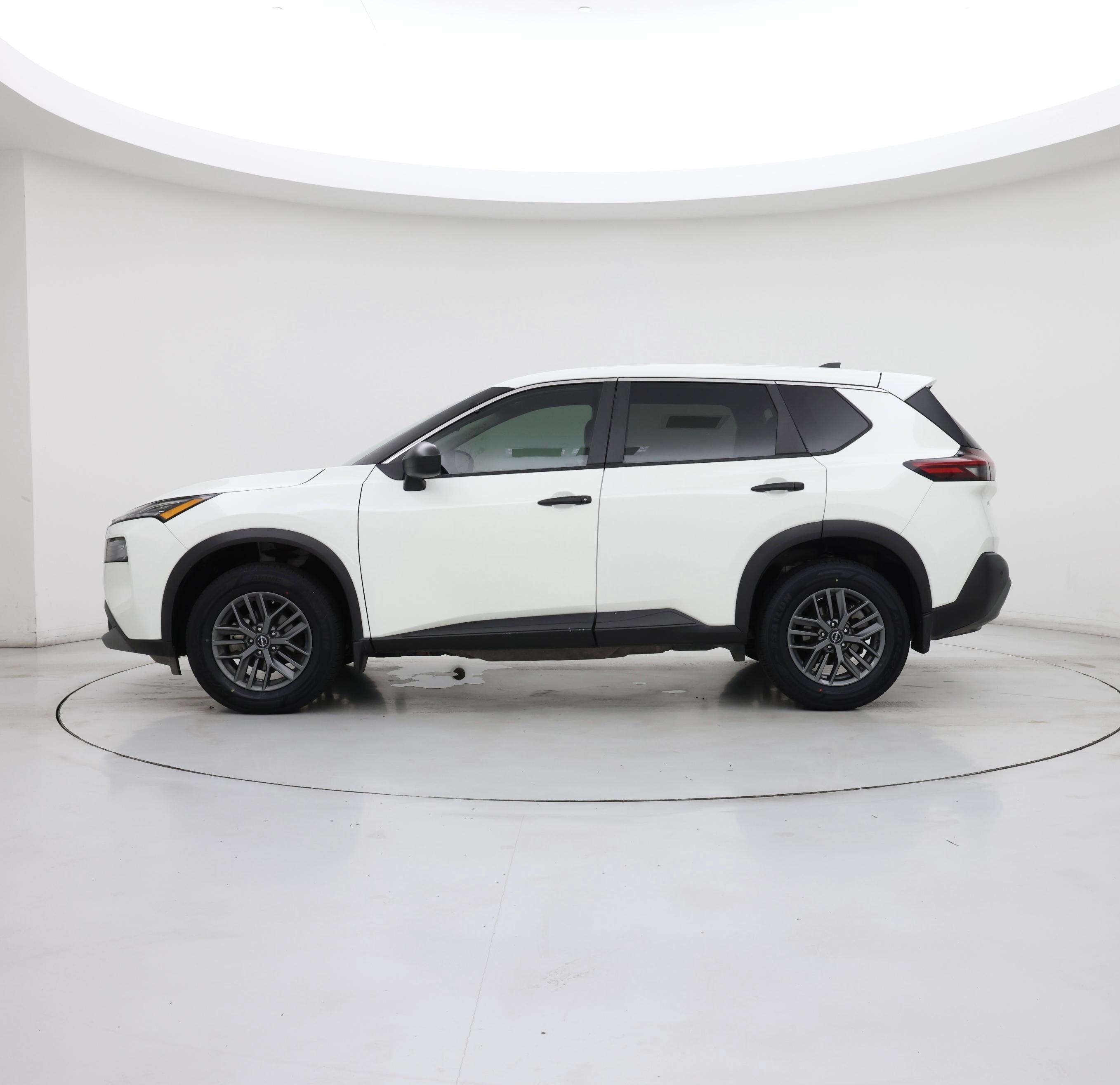 Thumbnail: 2022 Nissan Rogue - 3