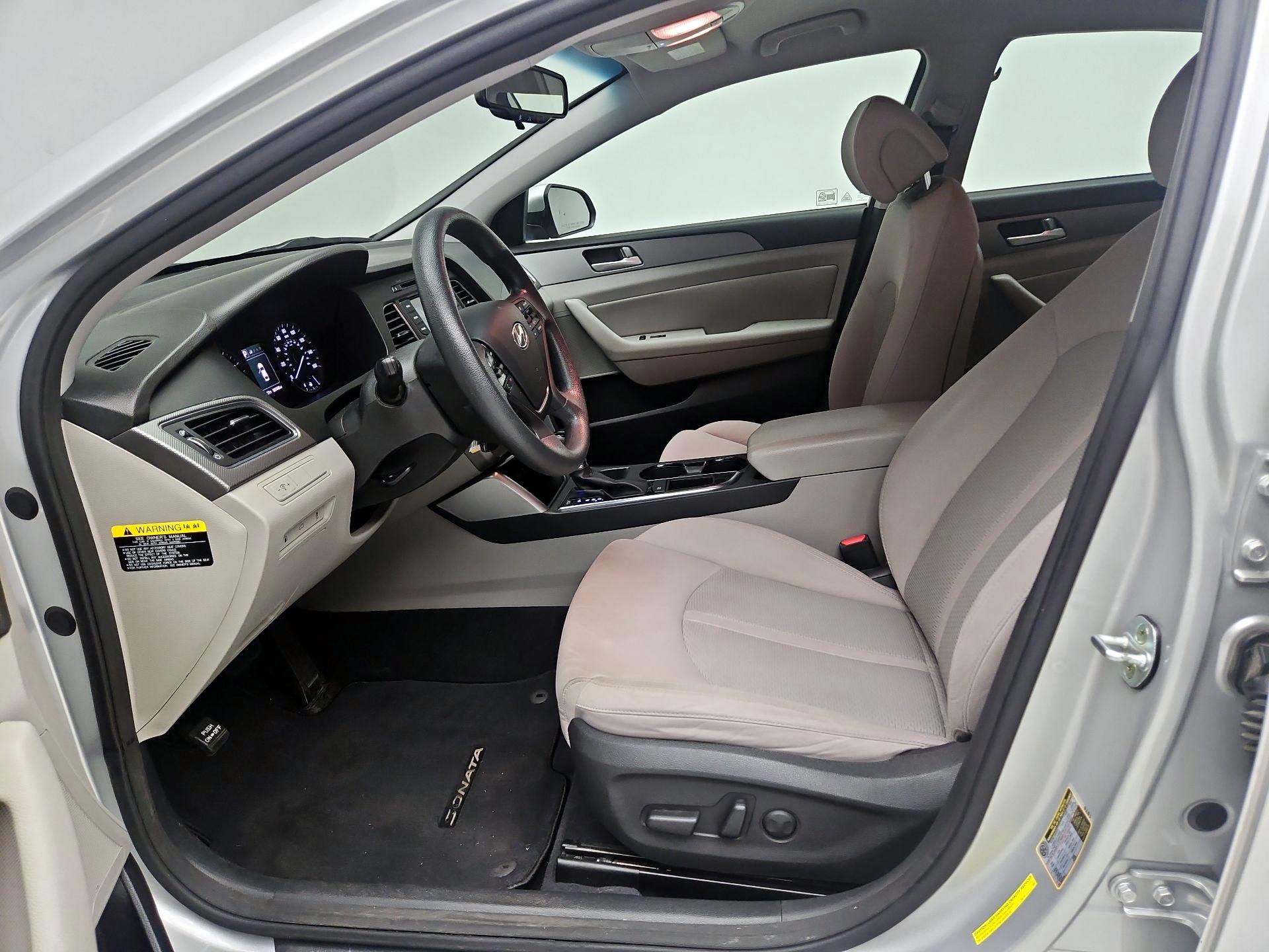 Thumbnail: 2015 Hyundai Sonata - 9