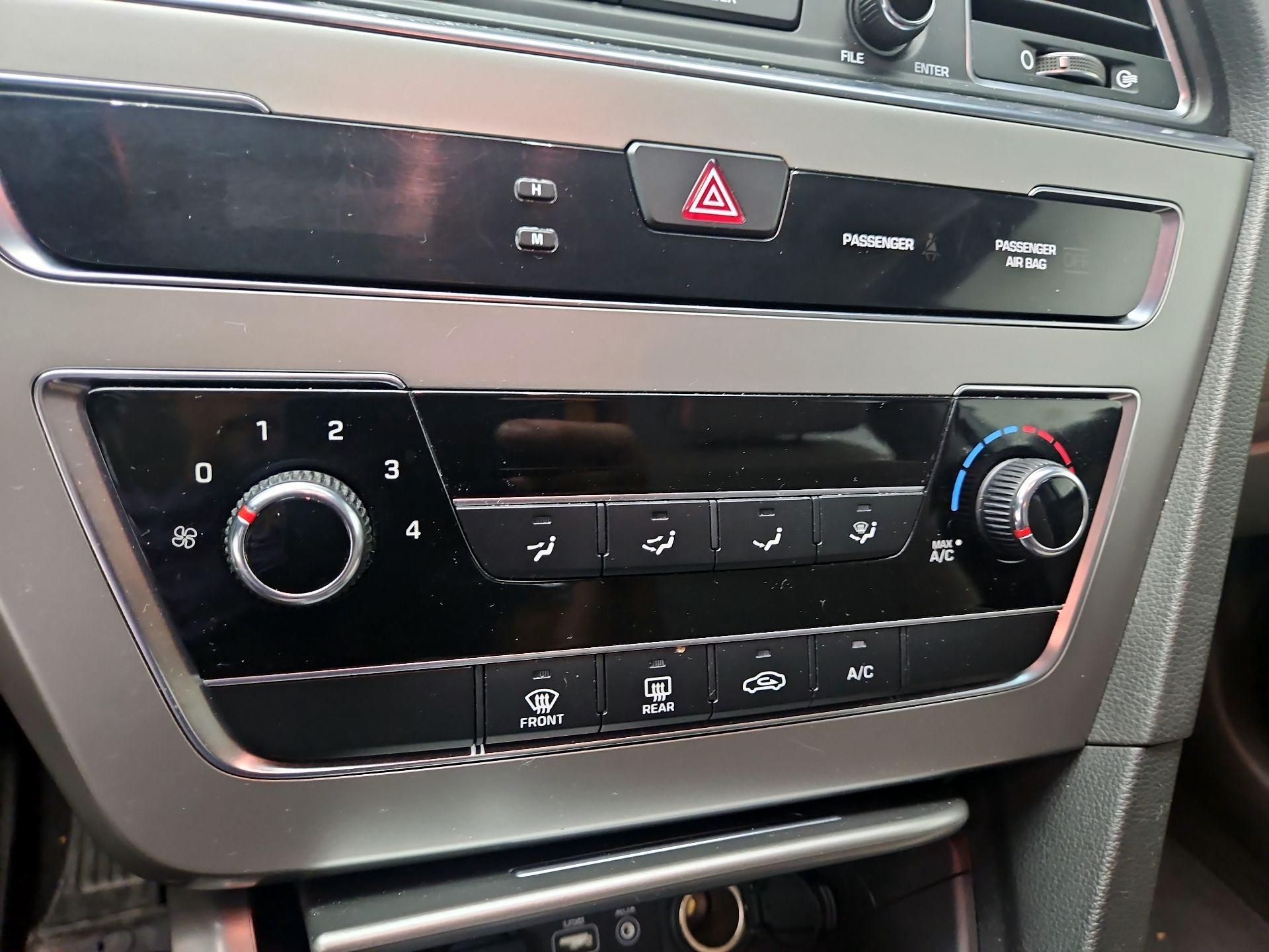 Thumbnail: 2015 Hyundai Sonata - 14