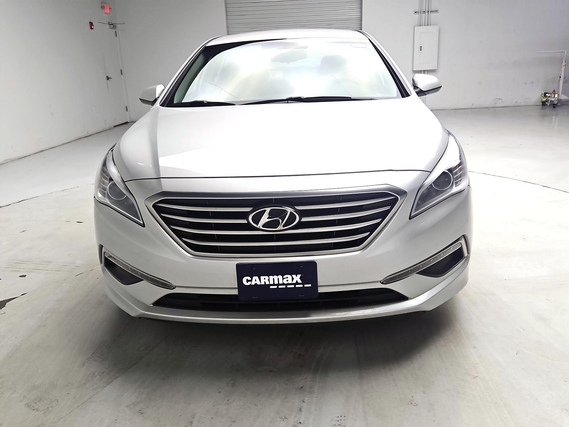 Thumbnail: 2015 Hyundai Sonata - 2