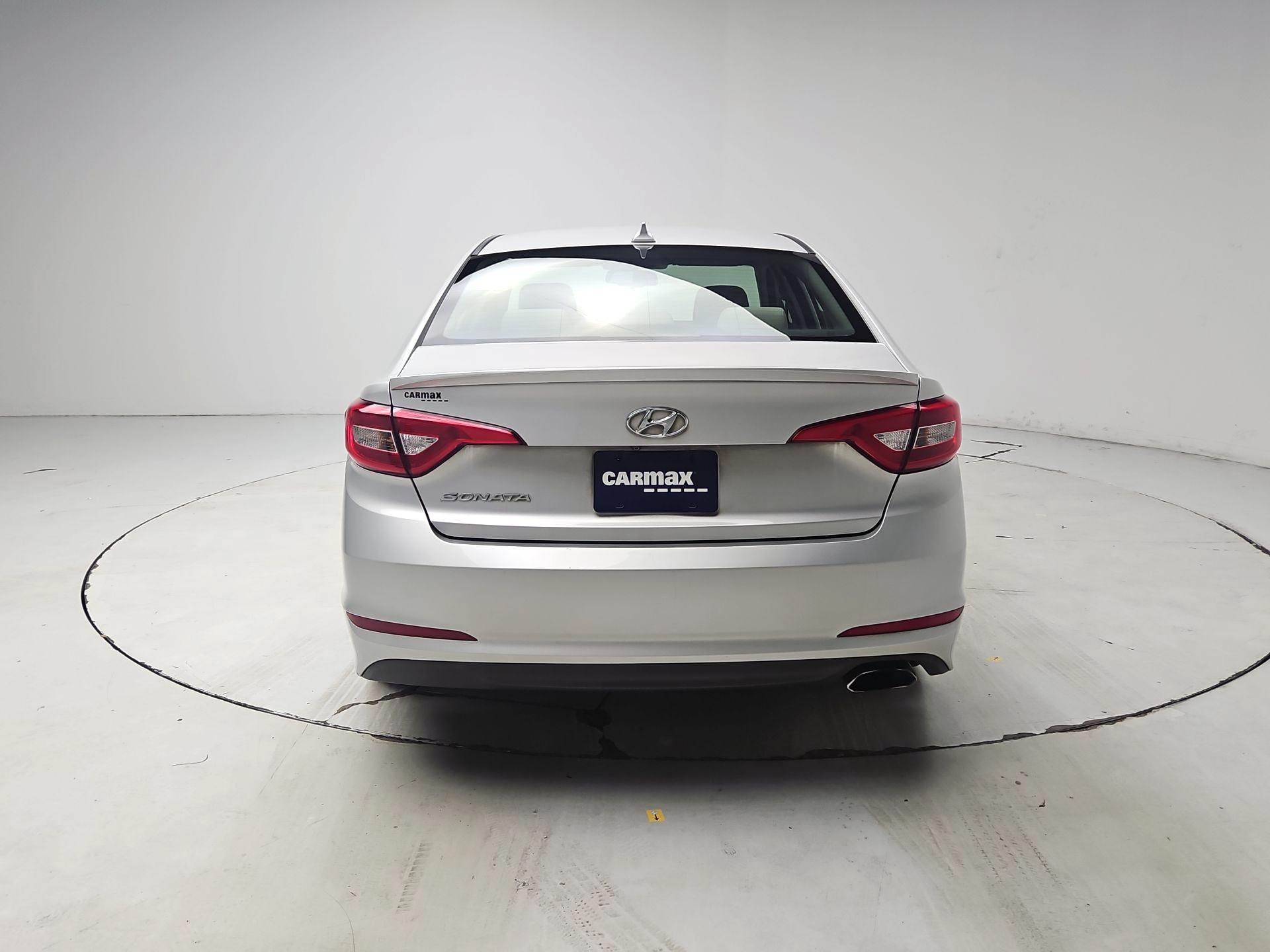 Thumbnail: 2015 Hyundai Sonata - 6