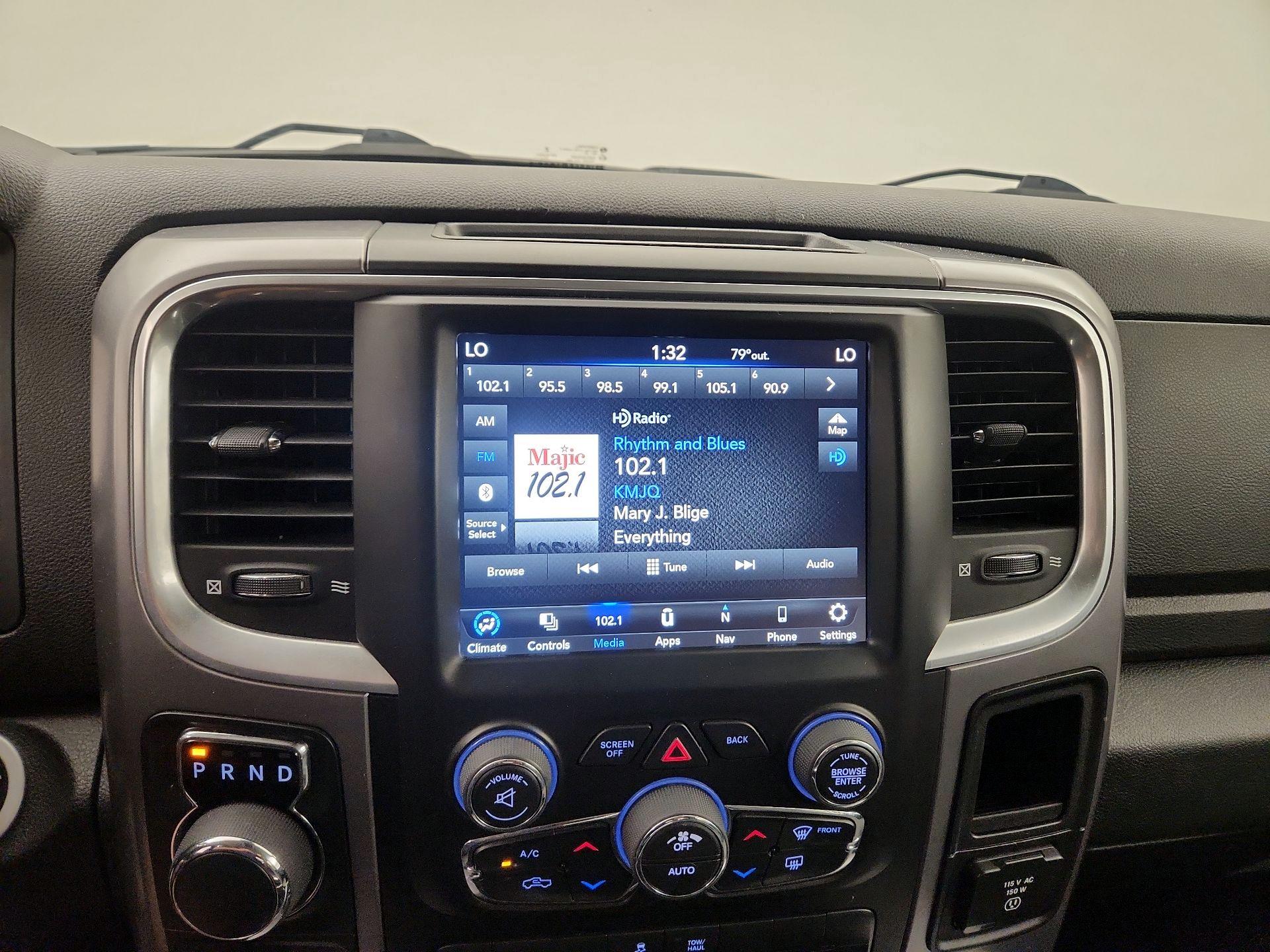 Thumbnail: 2022 RAM 1500 Classic - 13