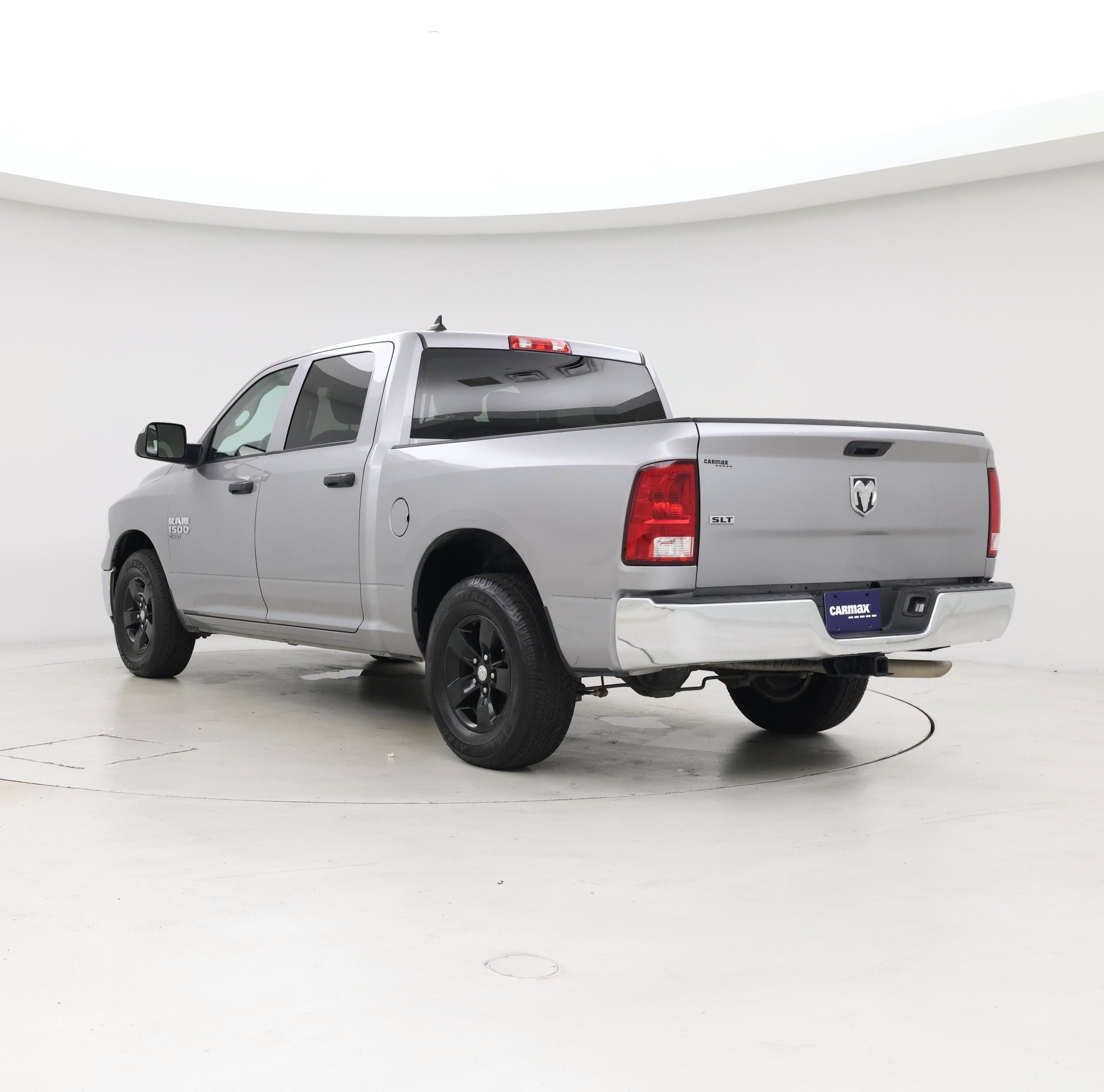 Thumbnail: 2022 RAM 1500 Classic - 2