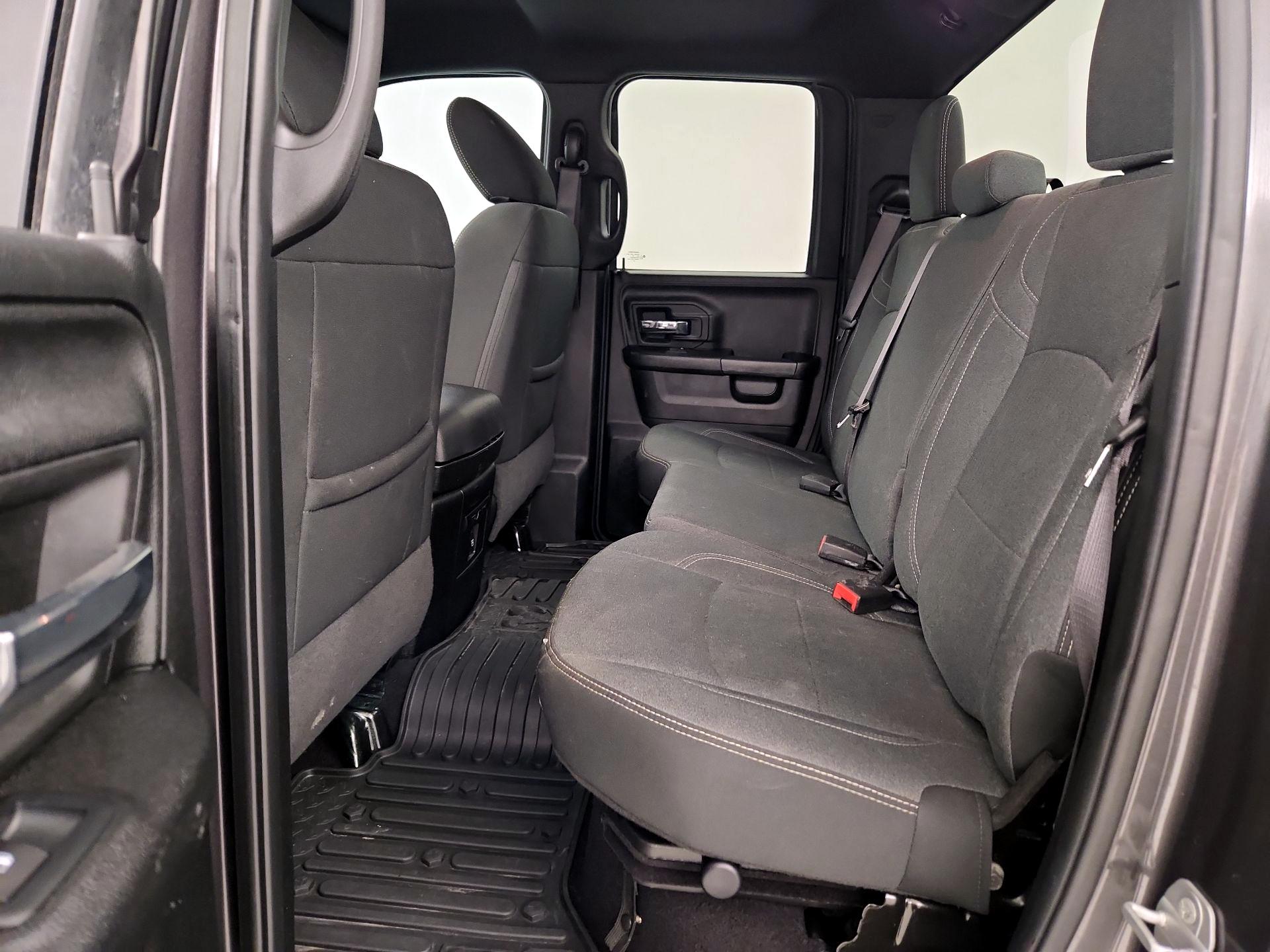 Thumbnail: 2021 RAM 1500 Classic - 19