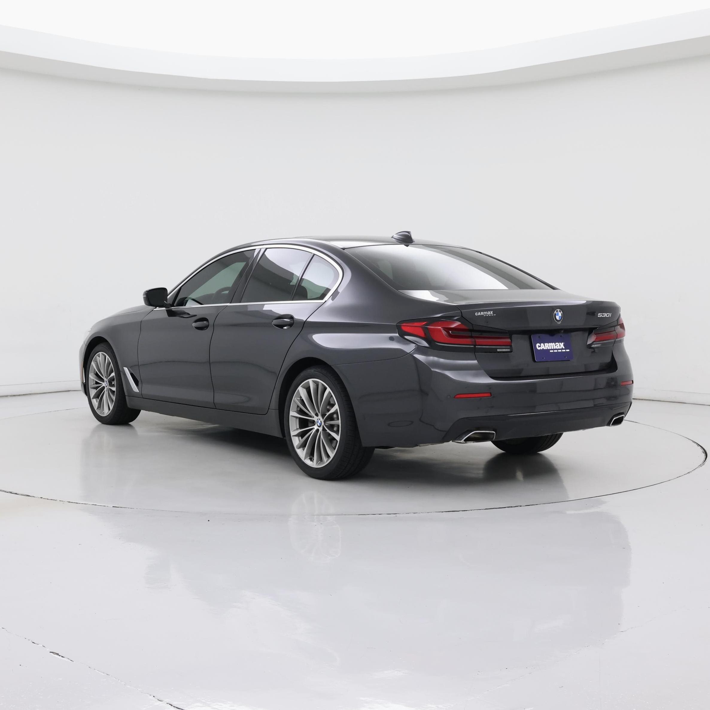 Thumbnail: 2022 BMW 5 Series - 2