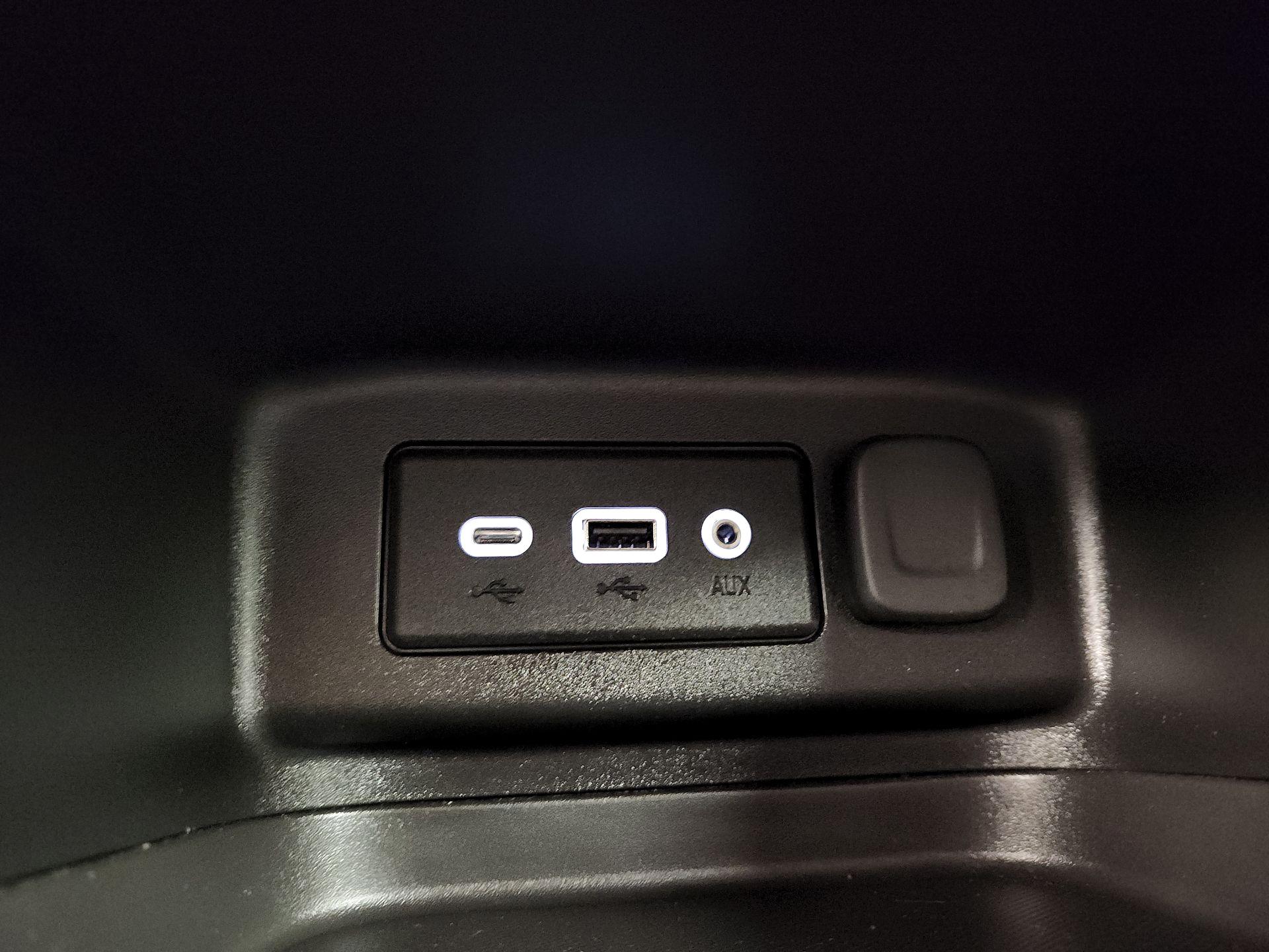 Thumbnail: 2021 Chevrolet Equinox - 18