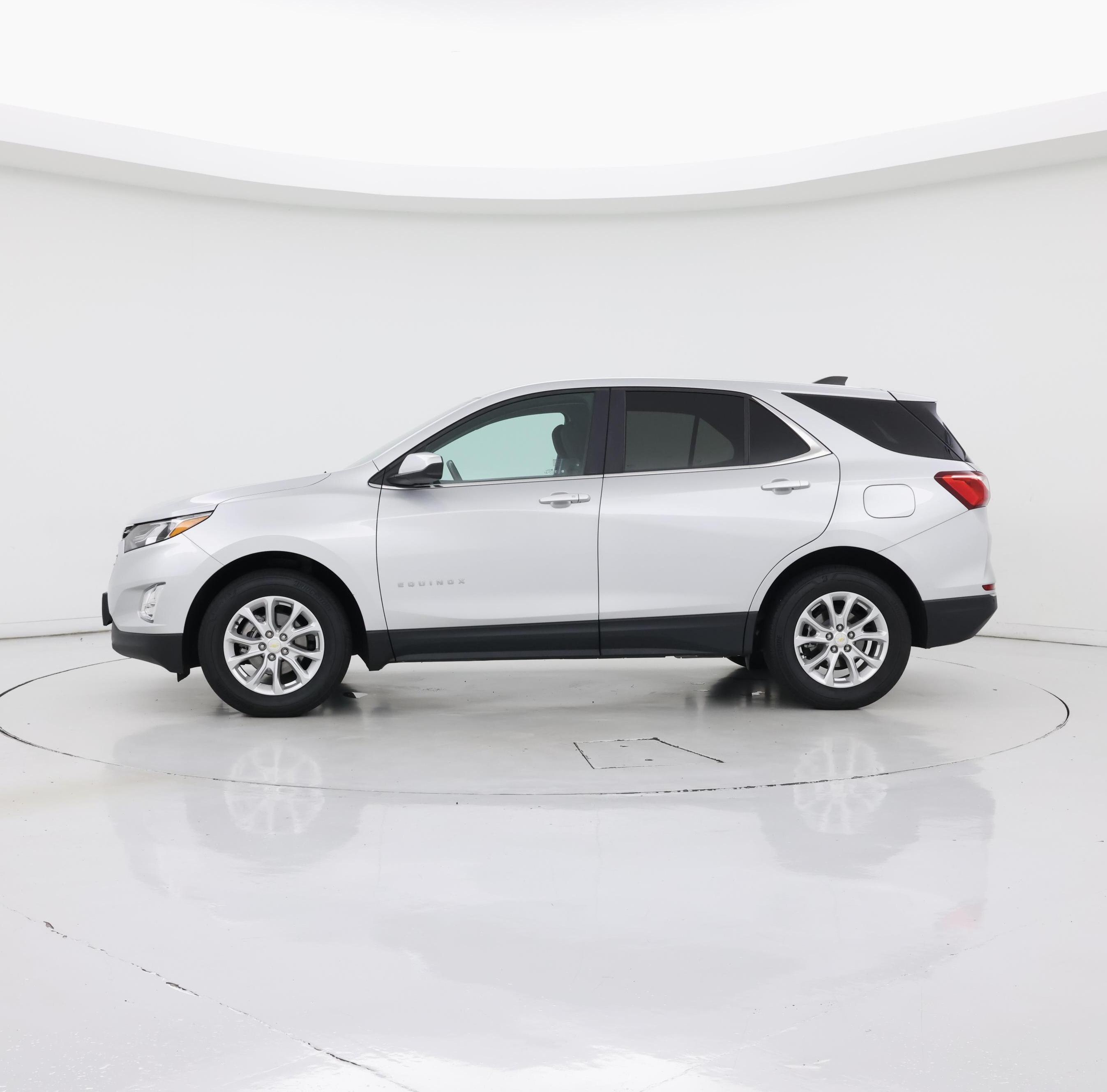 Thumbnail: 2021 Chevrolet Equinox - 3