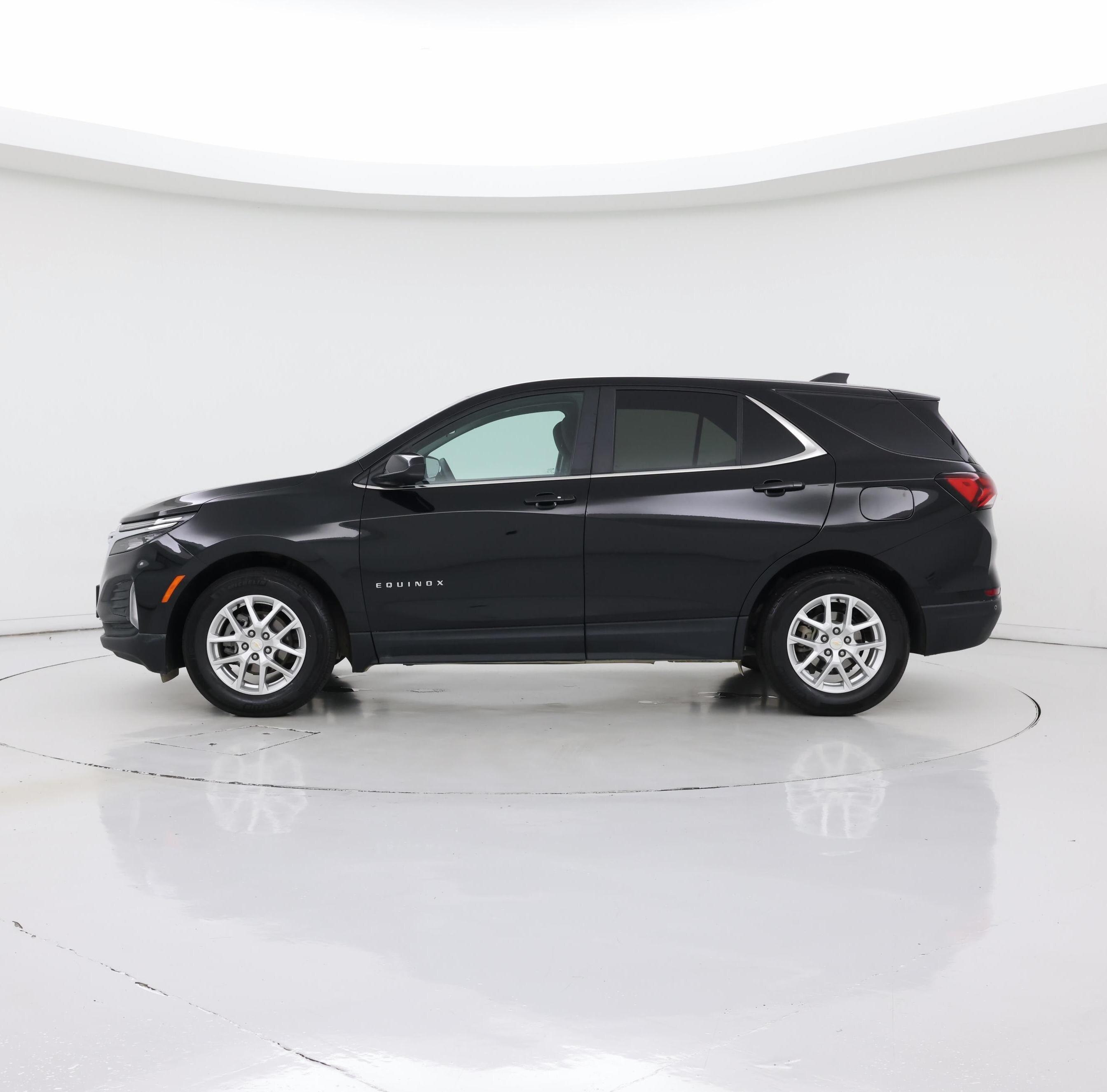 Thumbnail: 2023 Chevrolet Equinox - 3