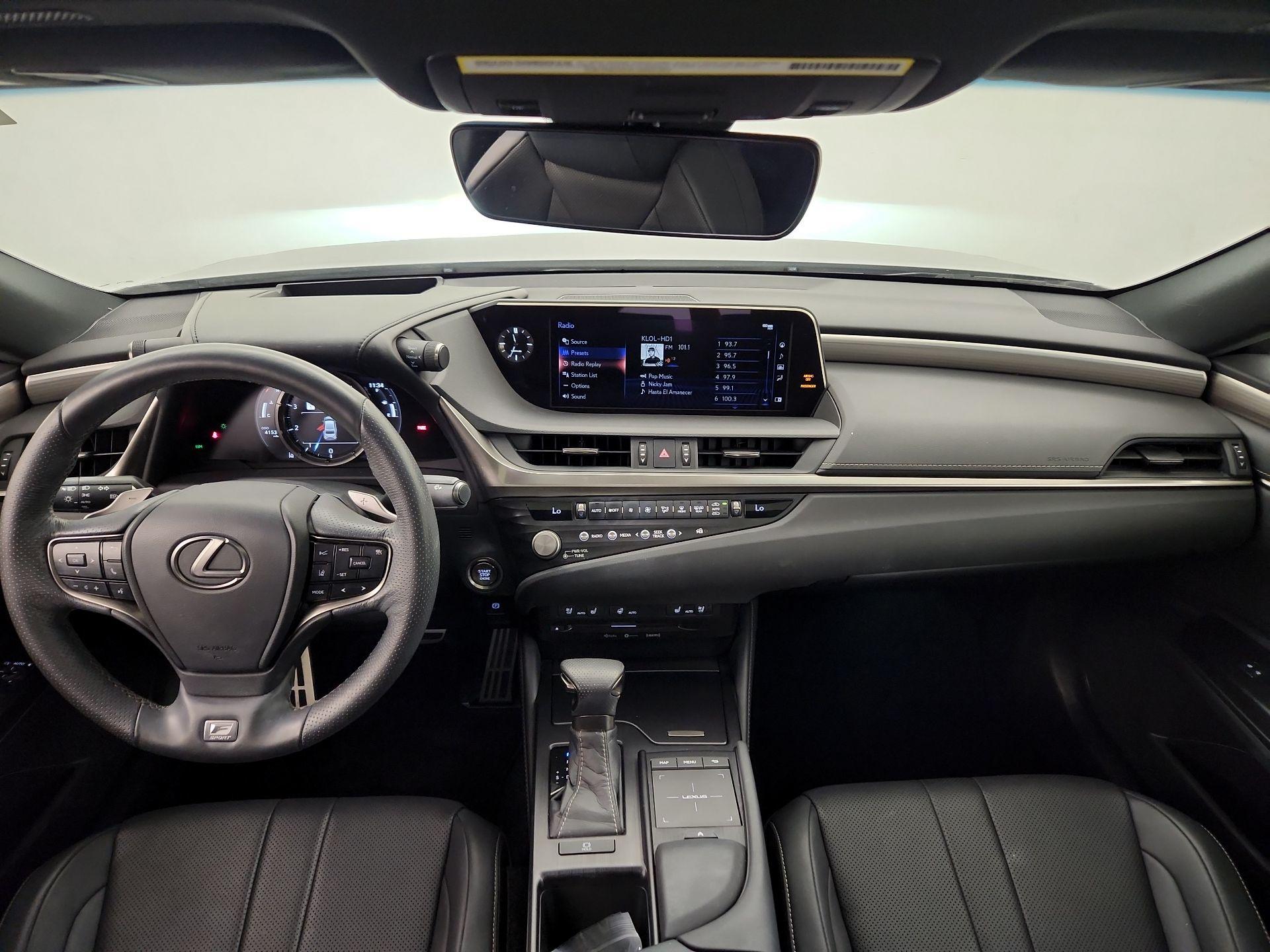 Thumbnail: 2021 Lexus ES - 9